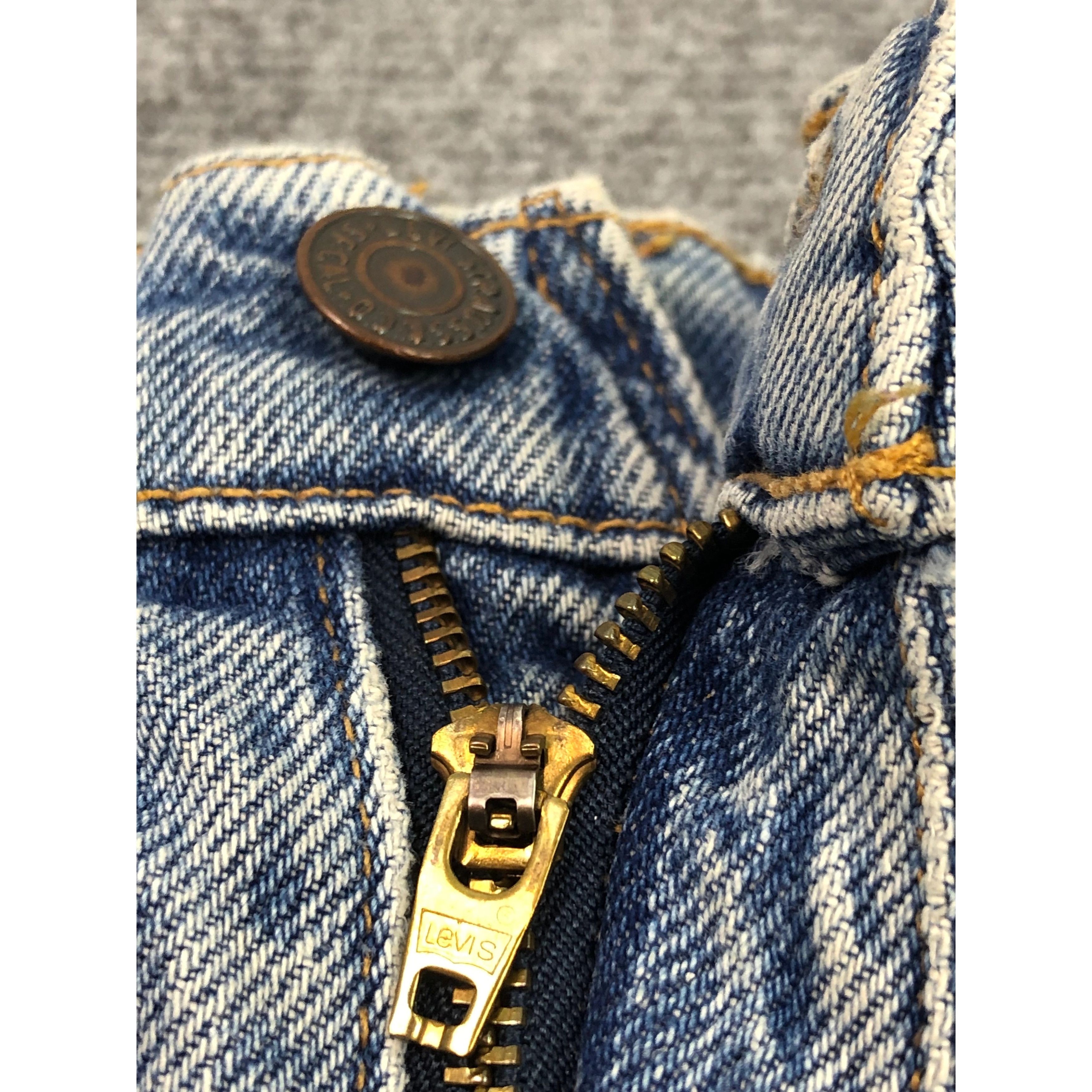 Levi's Vintage 90s Levis 950 Blue Tapered Leg Jeans DP0220 Size US 29 - 7 Thumbnail