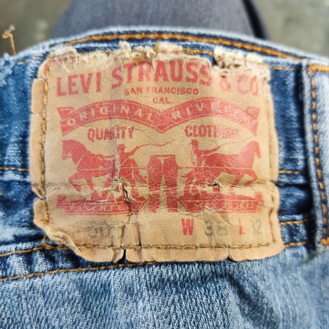 Levi's levis 505 straight cut distressed denim Size US 39 - 10 Thumbnail