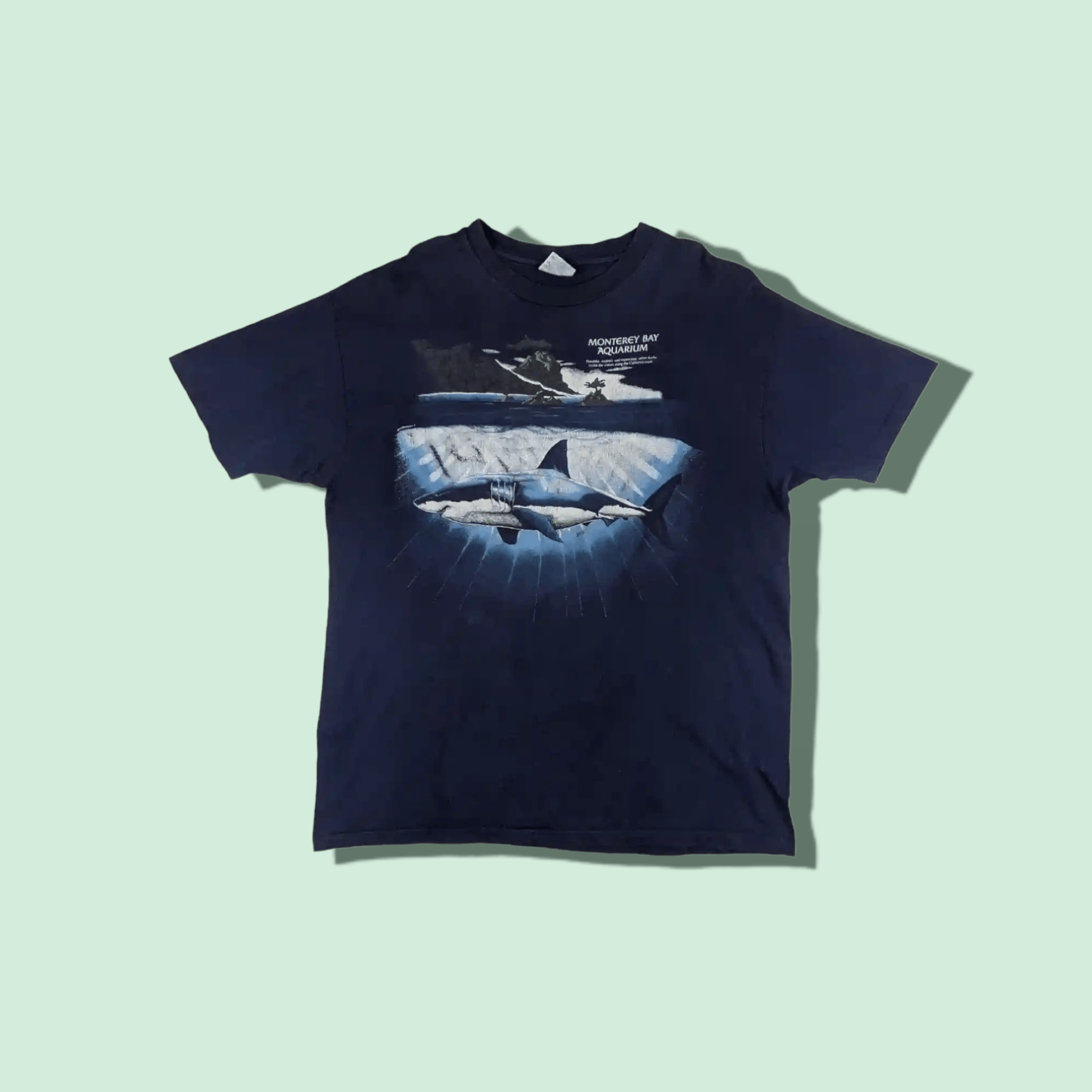 Hanes Vintage 90's HANES Monterey Bay Aquarium Full Print T-Shirt Size US XL / EU 56 / 4 - 1 Thumbnail