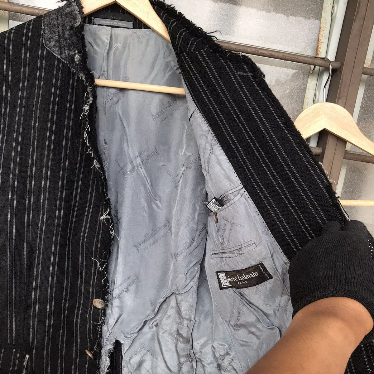 Pierre Balmain Pierre Balmain trashed distressed jacket slimfit Size US M / EU 48-50 / 2 - 12 Thumbnail