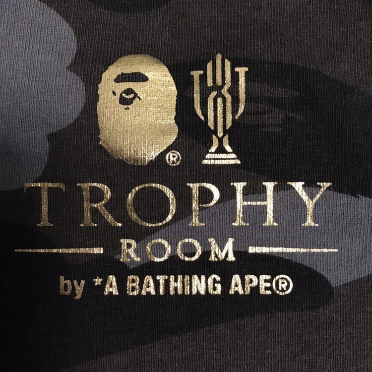 Bape BAPE x TROPHY ROOM BAPE camo Gold foil logo T-shirt Size US M / EU 48-50 / 2 - 5 Thumbnail