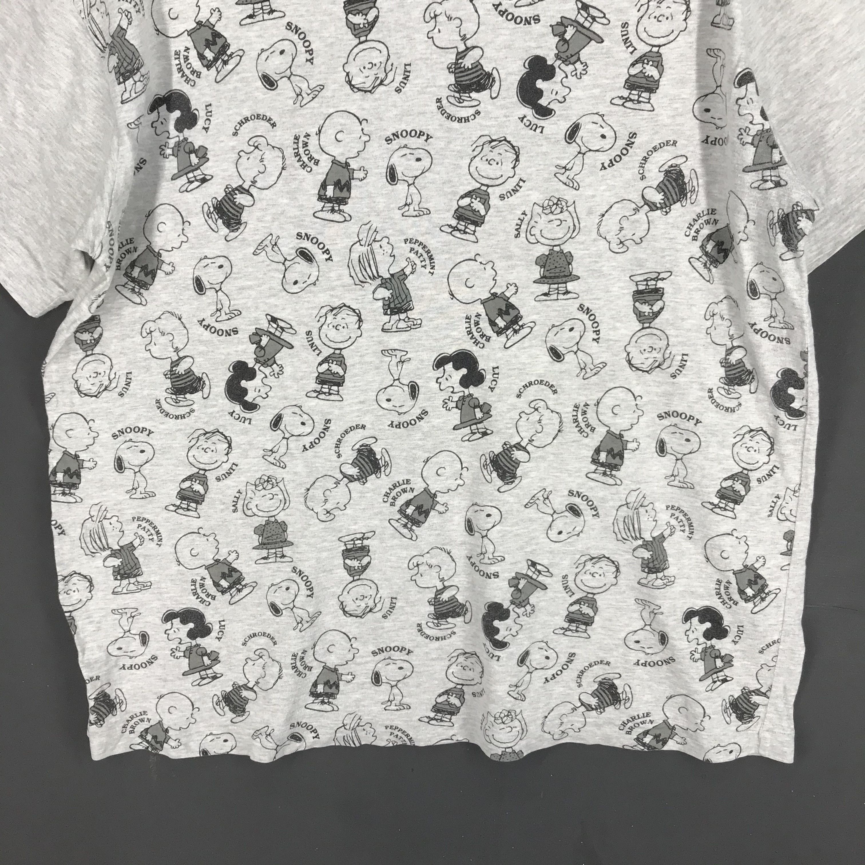 Peanuts SNOOPY OYAKO by FAMILIAR Crew Neck T Shirt #2365-82 Size US L / EU 52-54 / 3 - 3 Thumbnail