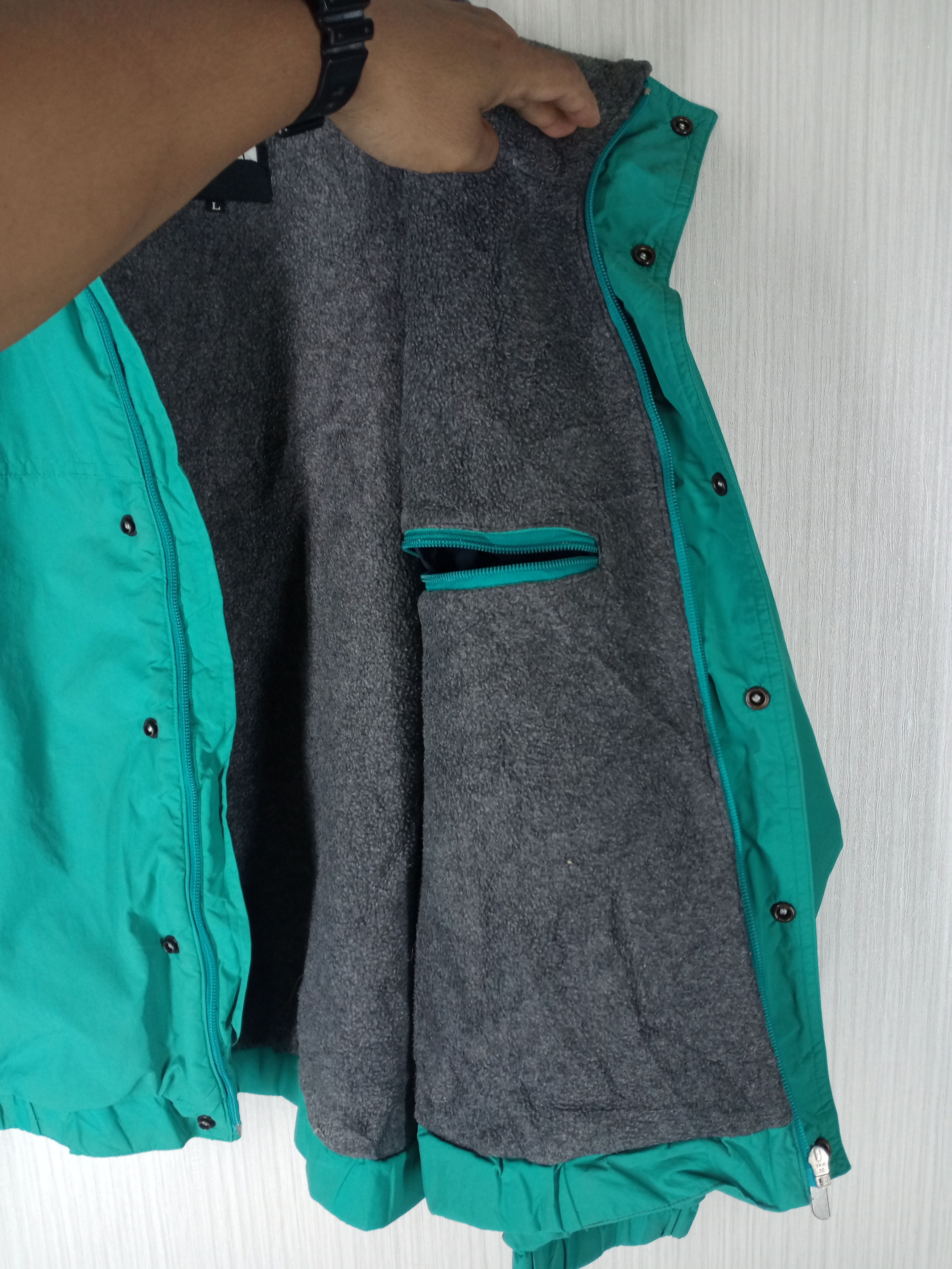 The North Face Vintage The North Face Bomber Jacket Size US L / EU 52-54 / 3 - 7 Thumbnail