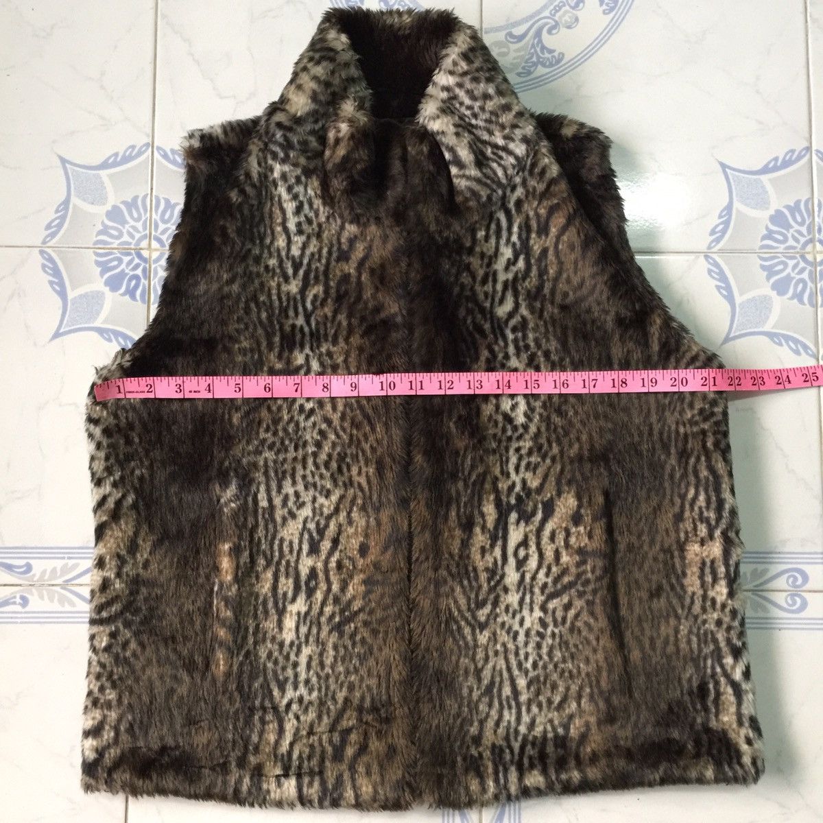 Japanese Brand Rare leopard colored fur vest nice design Size US M / EU 48-50 / 2 - 10 Thumbnail