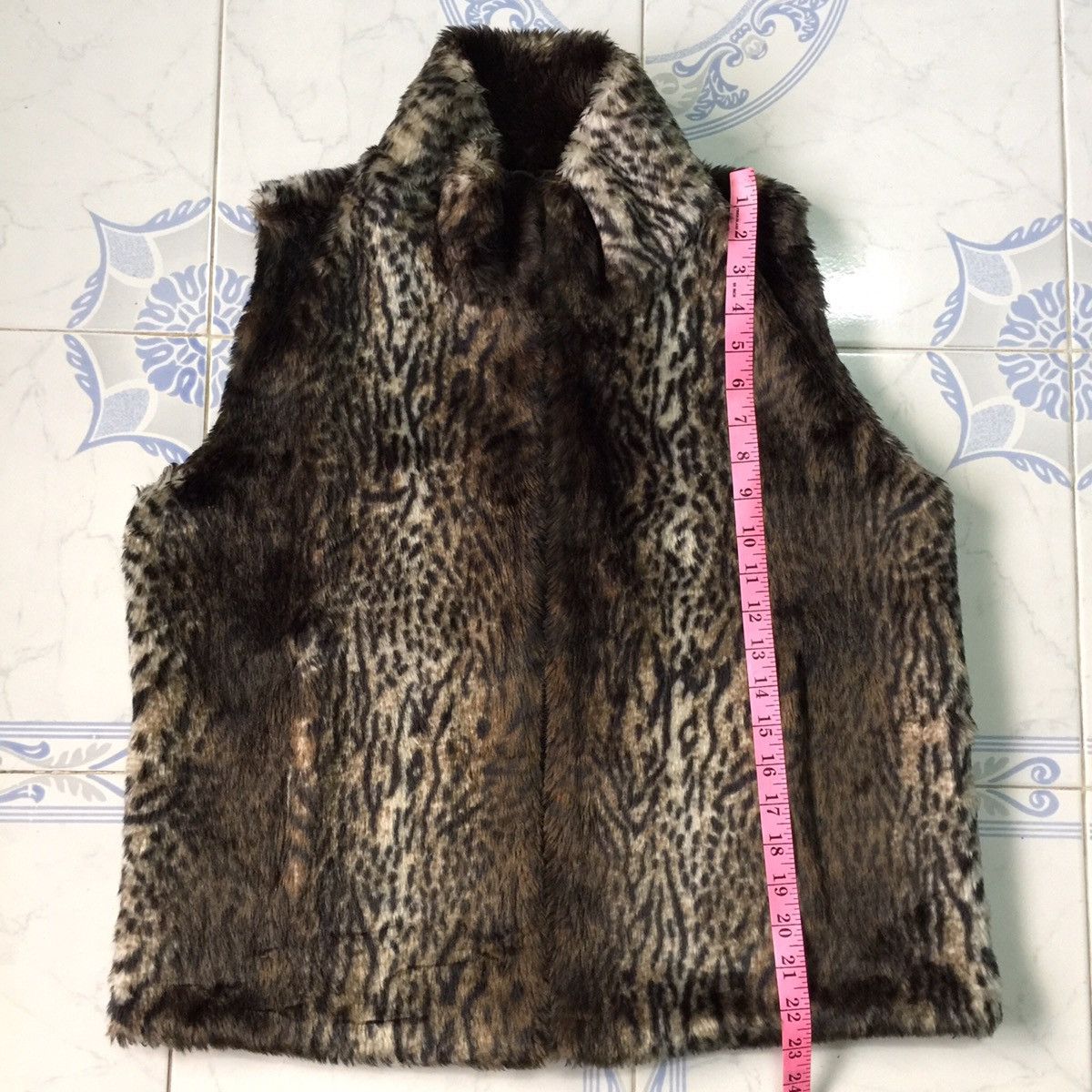 Japanese Brand Rare leopard colored fur vest nice design Size US M / EU 48-50 / 2 - 11 Thumbnail