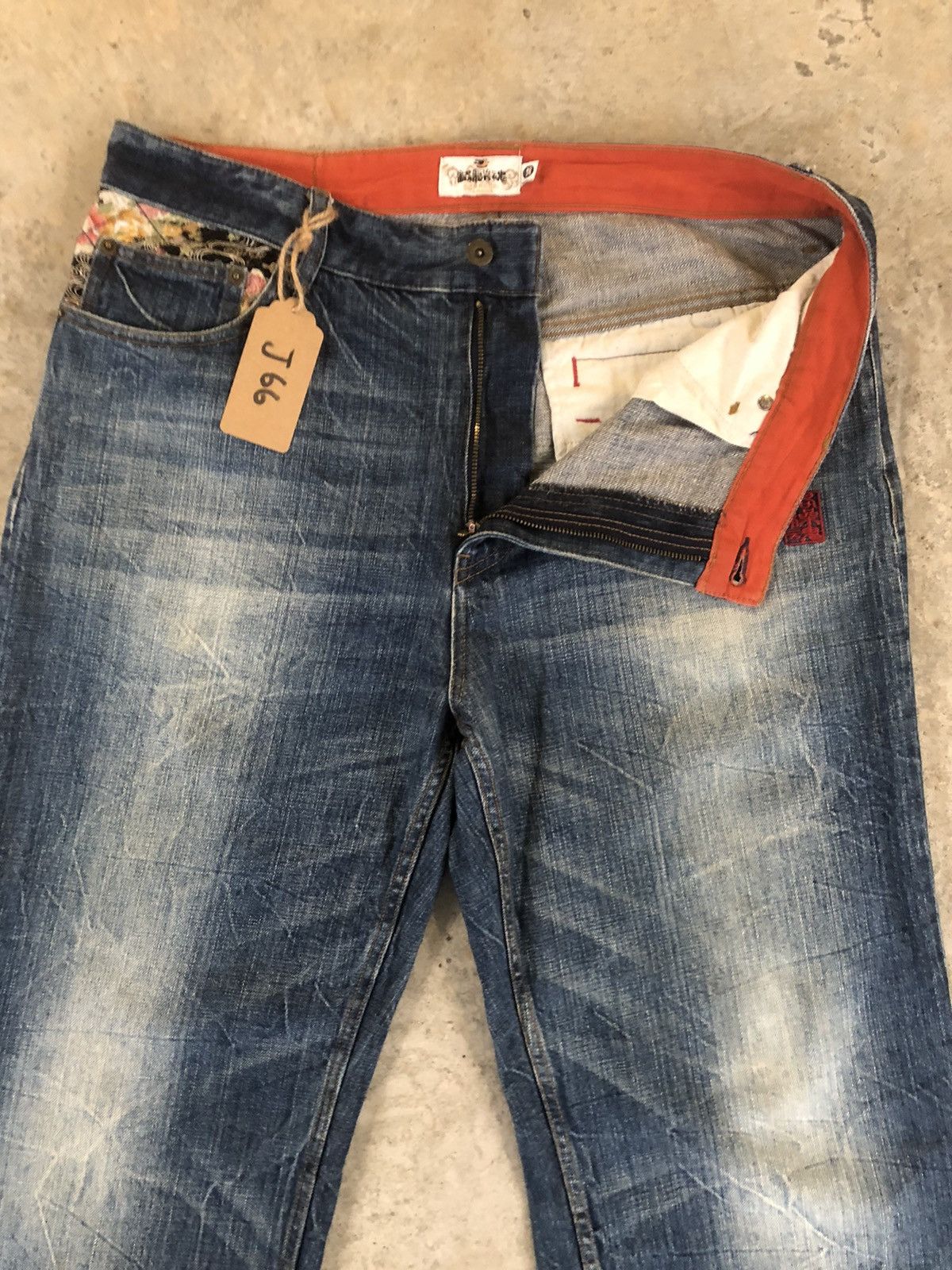 Karakuri Tamashii Japanese Karakuri Tamashi Embroidered Jeans Distressed Size US 37 - 7 Thumbnail