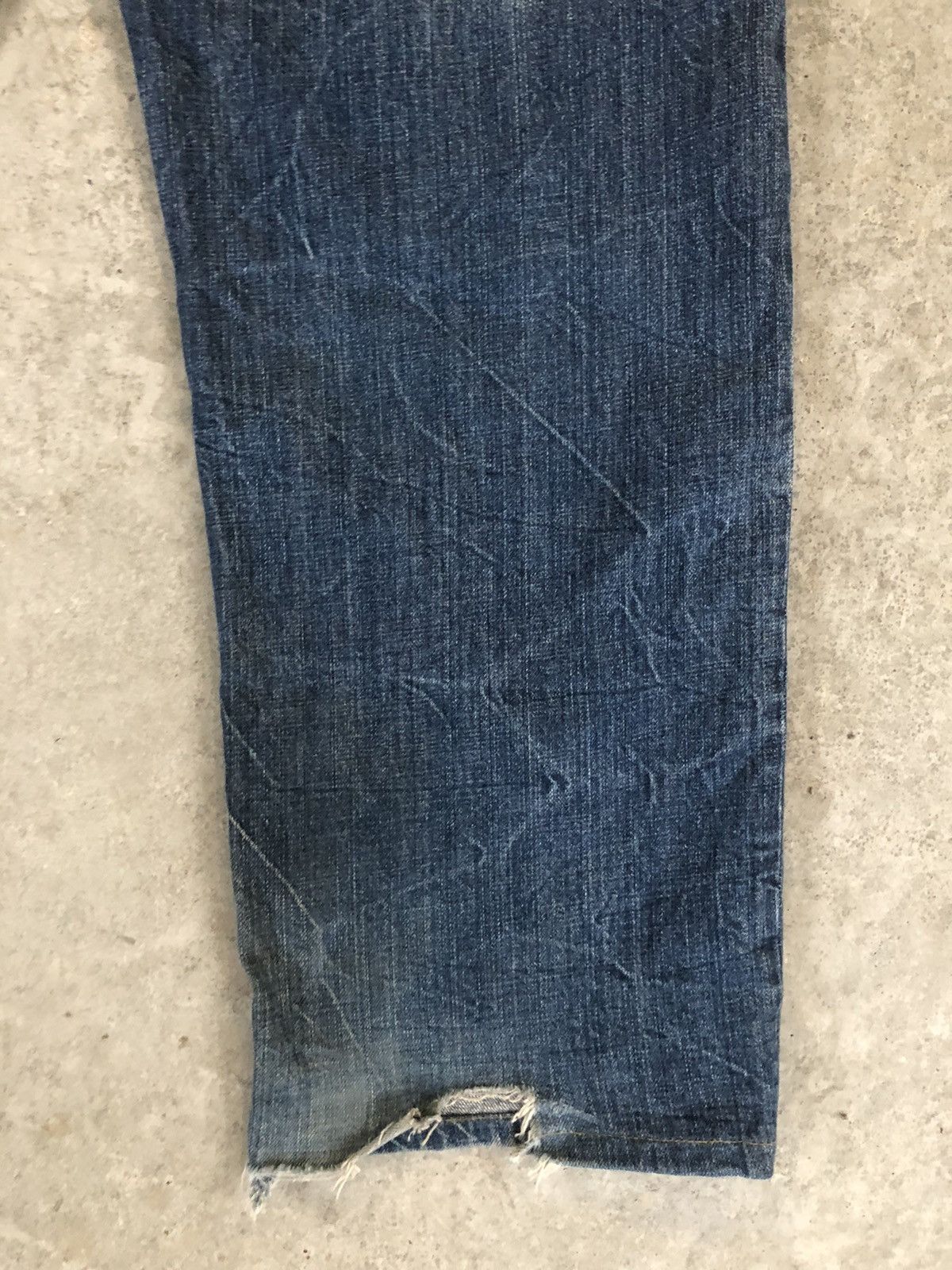 Karakuri Tamashii Japanese Karakuri Tamashi Embroidered Jeans Distressed Size US 37 - 11 Thumbnail