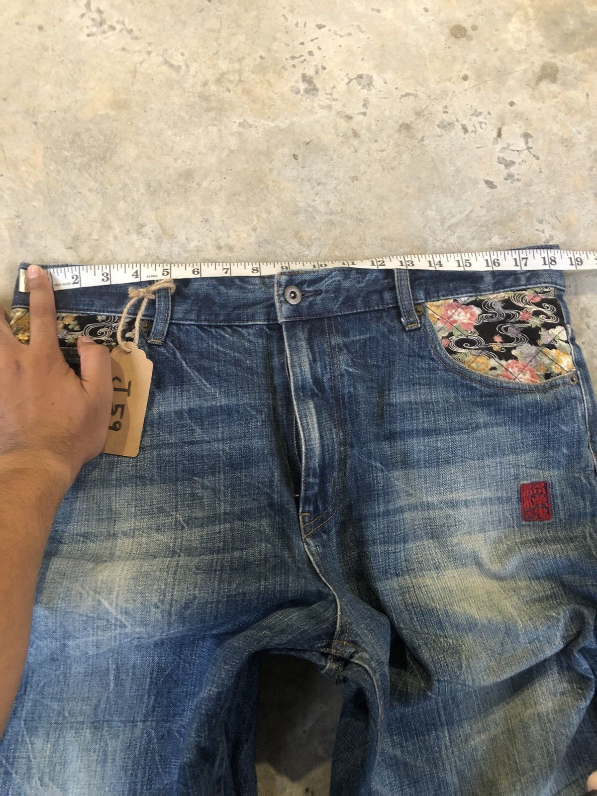 Karakuri Tamashii Japanese Karakuri Tamashi Embroidered Jeans Distressed Size US 37 - 17 Thumbnail