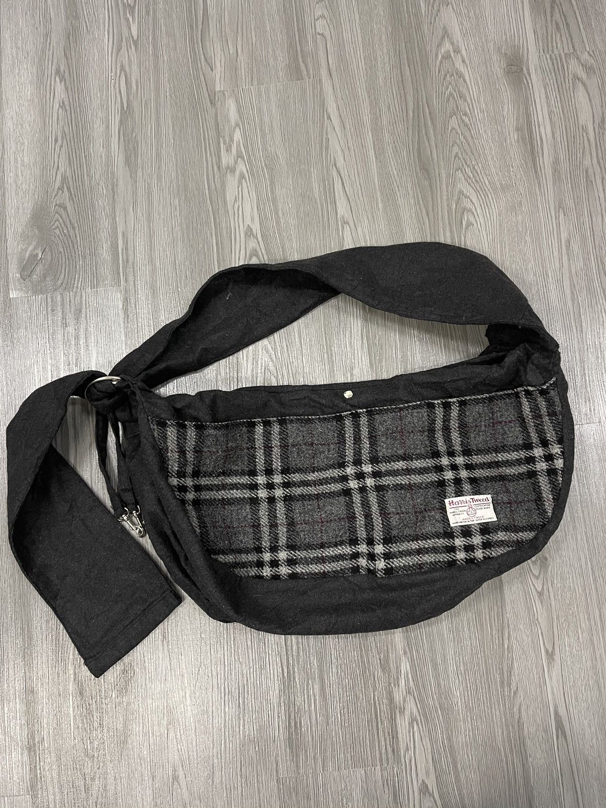Harris Tweed × Japanese Brand Wool Plaid Harris Tweed Big Size Crossbody bag Size ONE SIZE - 12 Thumbnail