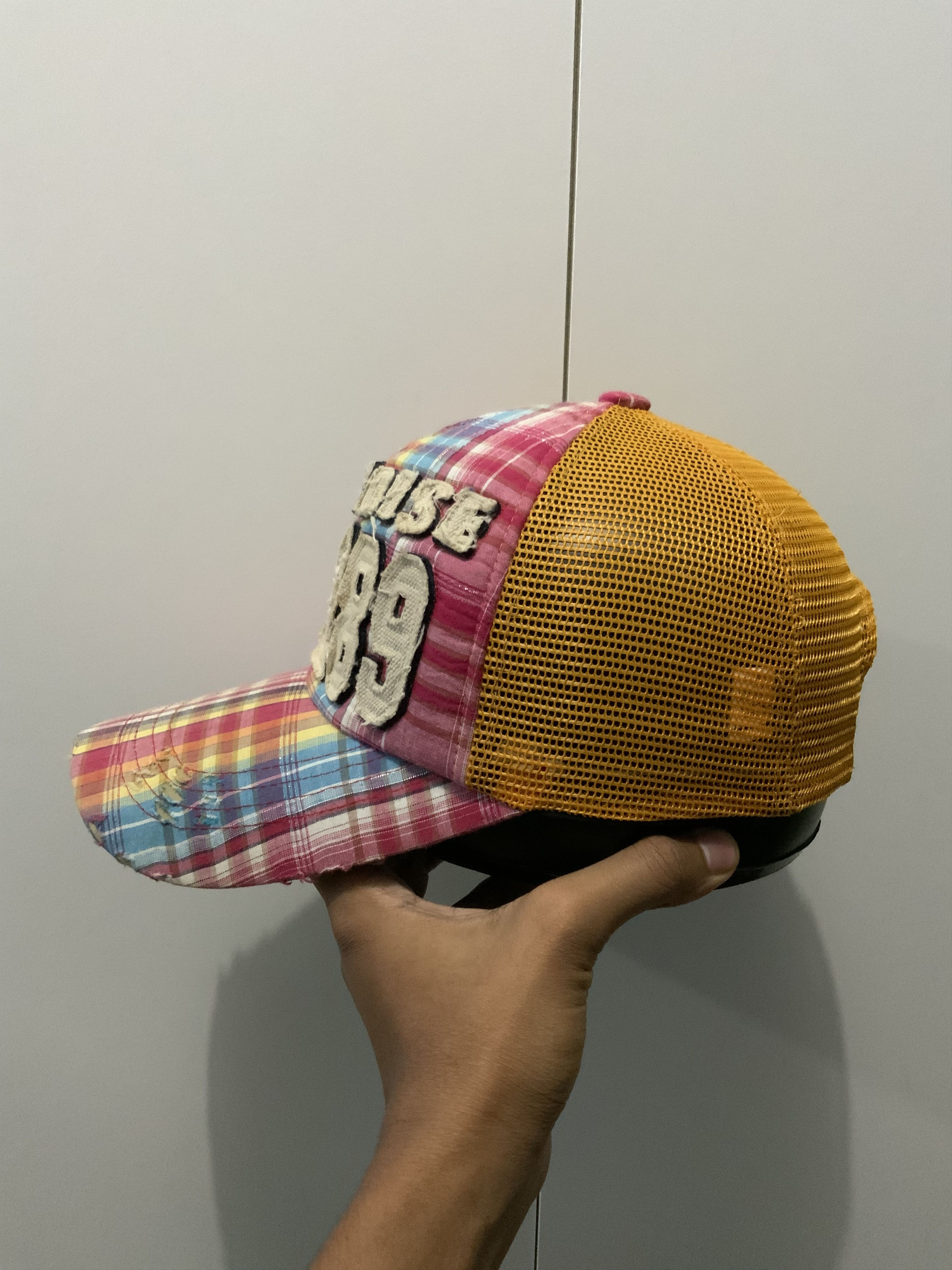 Japanese Brand Paradise 56-289 Multicolor Spellout Trucker Hat Size ONE SIZE - 7 Thumbnail
