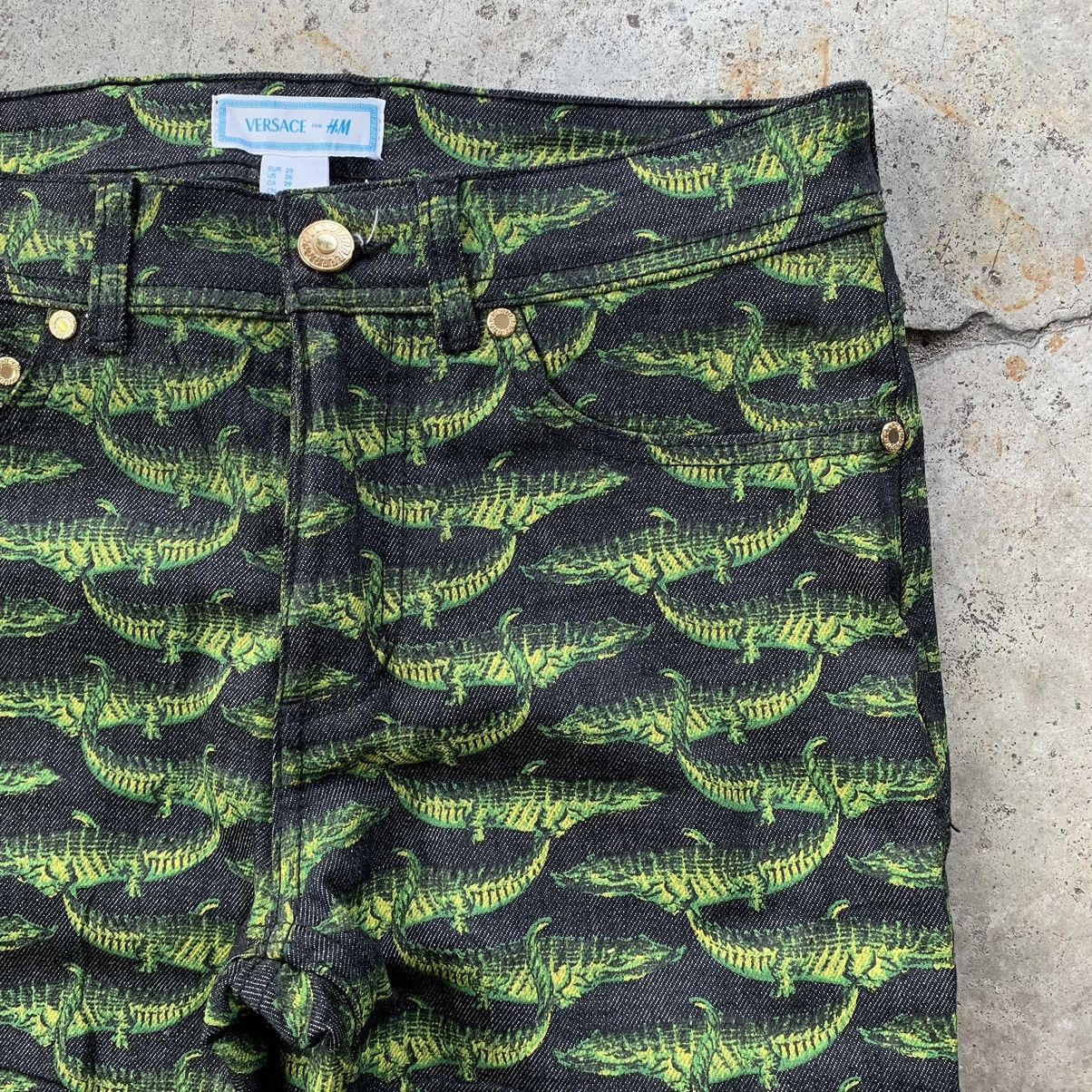 Other FW11 Versace X H&M Crocodile All Over Printed Denim Pants Size US 29 - 13 Thumbnail