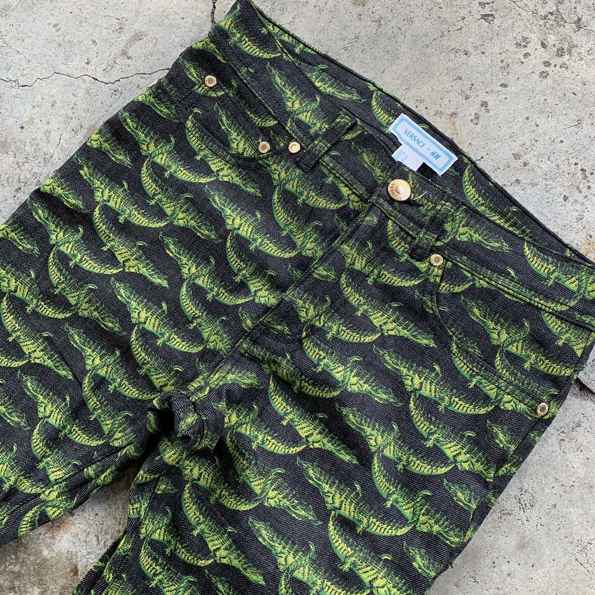 Other FW11 Versace X H&M Crocodile All Over Printed Denim Pants Size US 29 - 11 Thumbnail