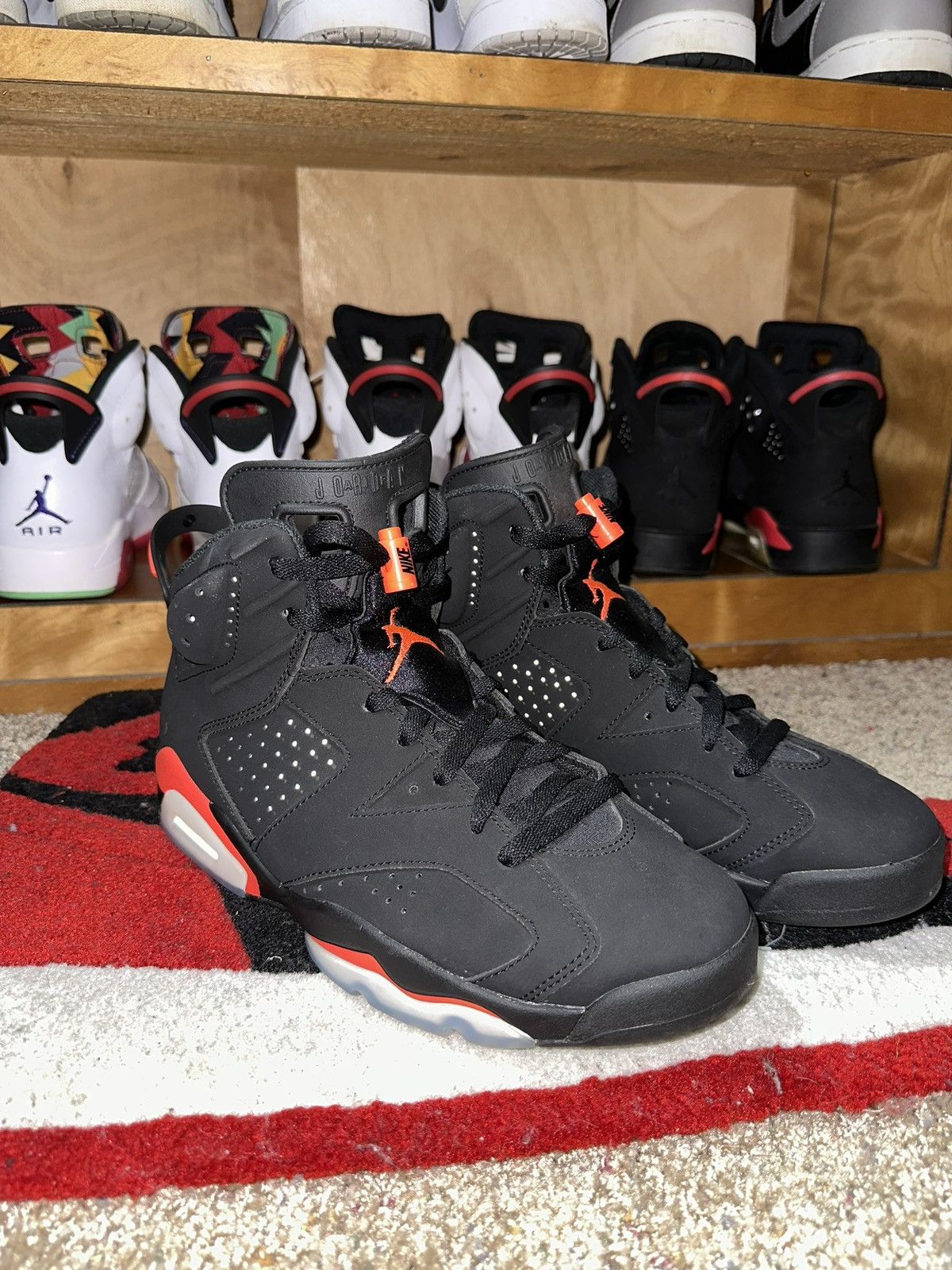 Jordan Brand × Nike Jordan 6 Infrared Size US 8 / EU 41 - 1 Thumbnail