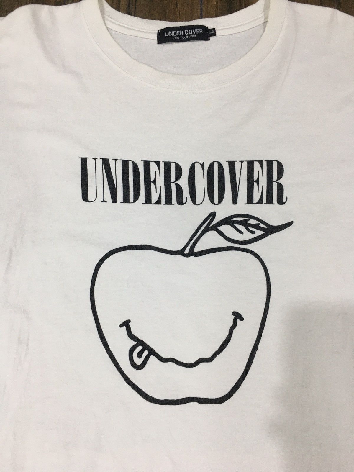 Undercover Undercover smile apple Tee Size US L / EU 52-54 / 3 - 2 Thumbnail