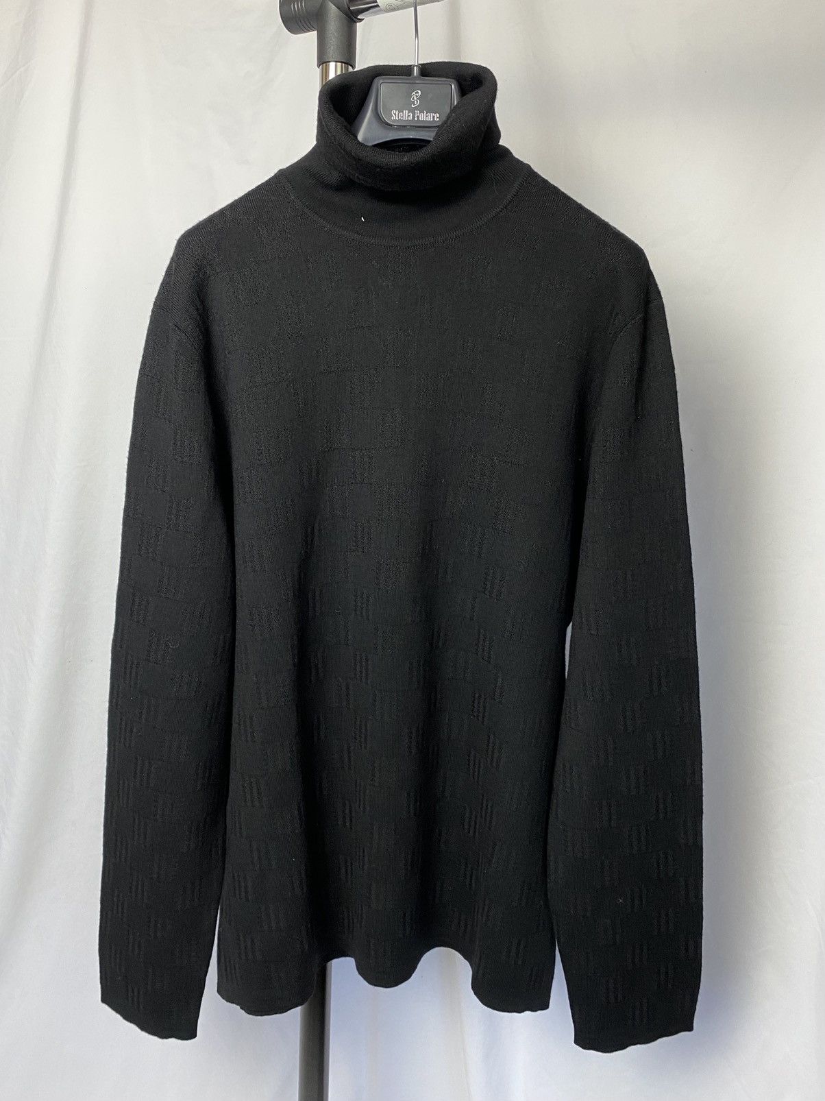 Louis Vuitton Damier Turtleneck Cardigan - Black Sweaters, Clothing -  LOU648090