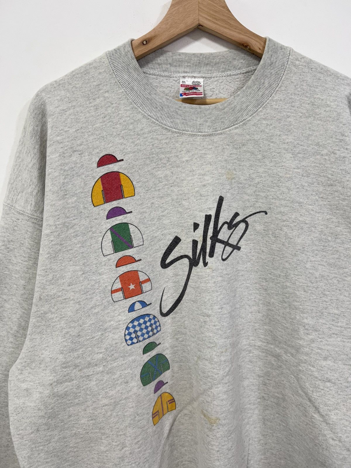 Fruit Of The Loom × Vintage Vintage 90s Silks Flag Design Distressed Sweatshirt Size US XXL / EU 58 / 5 - 2 Thumbnail