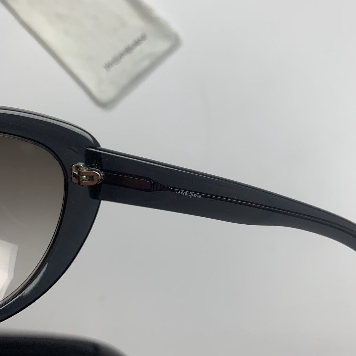 Vintage Yves Saint Laurent oversized sunglasses Size ONE SIZE - 6 Thumbnail