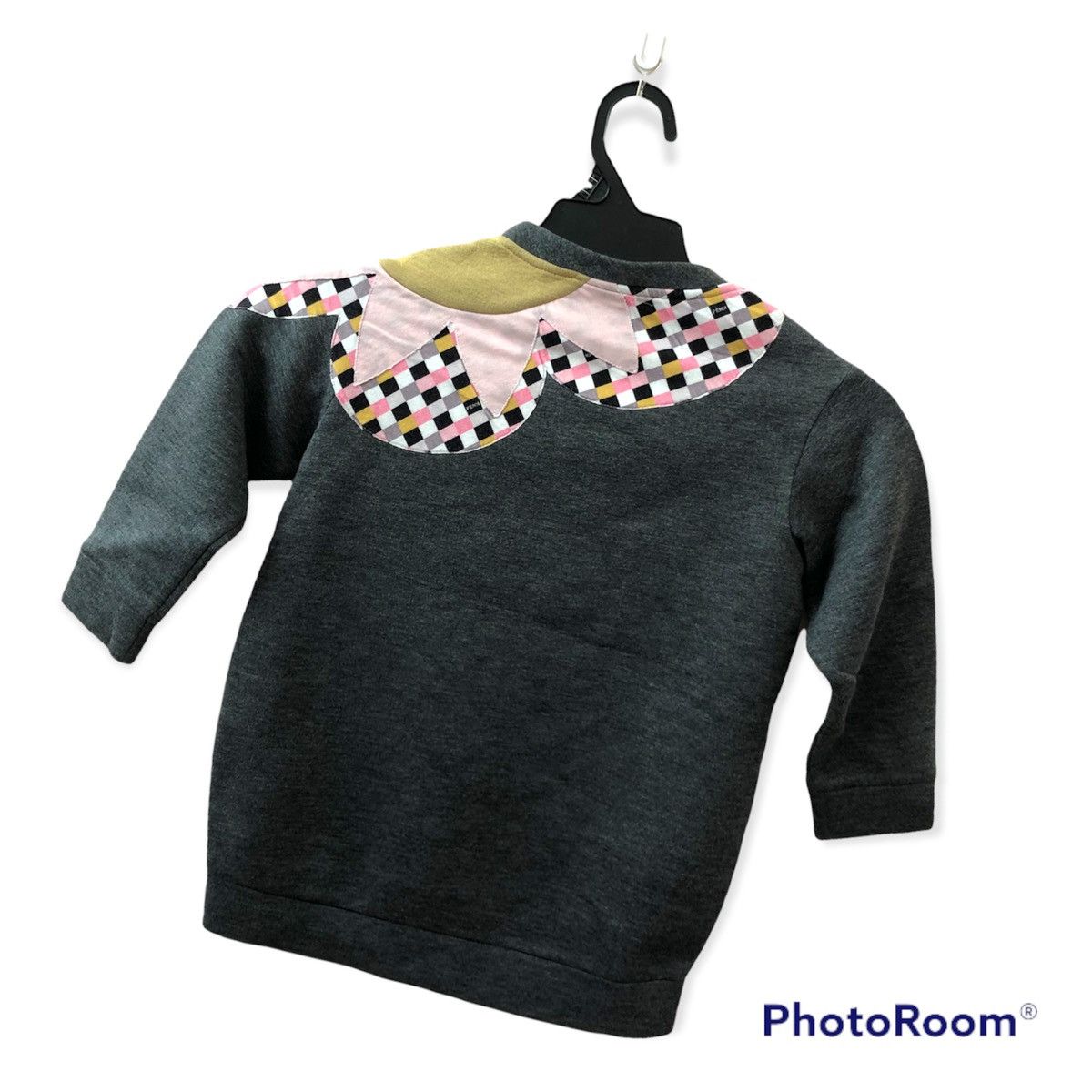 Fendi Original FENDI Roma Sweatshirt made in Italy for Kids Size US XS / EU 42 / 0 - 2 Thumbnail