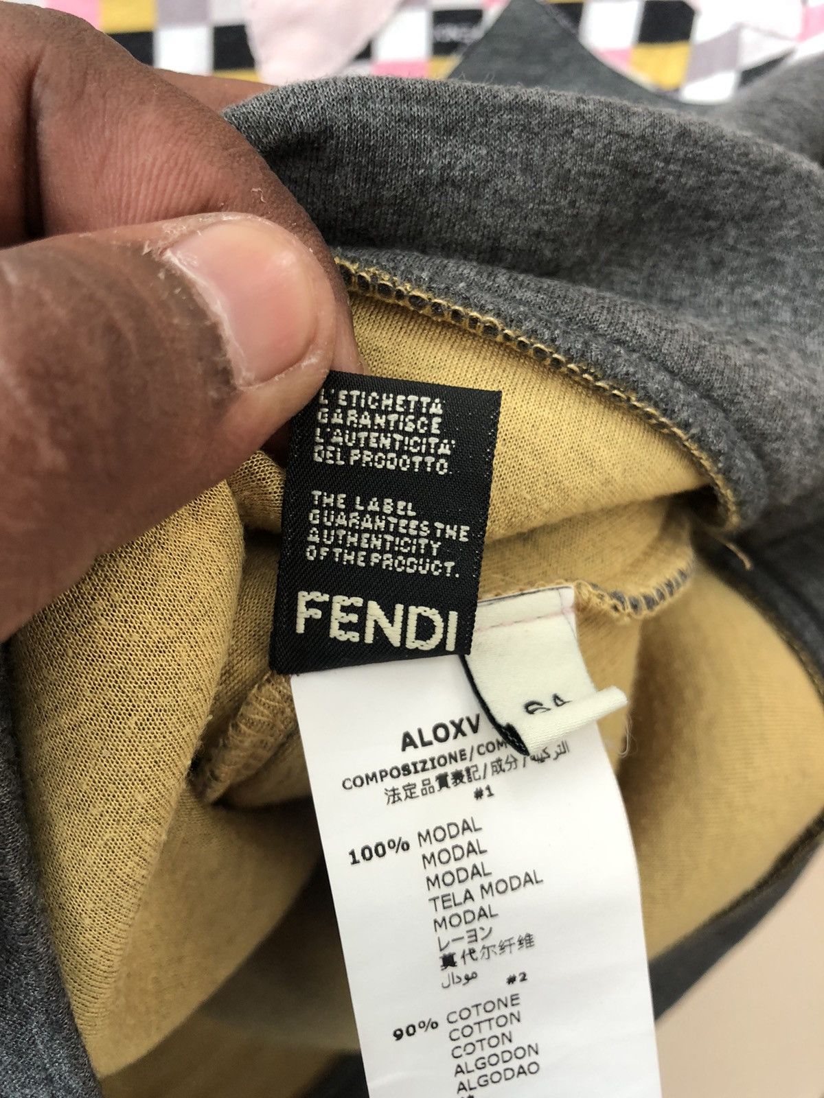 Fendi Original FENDI Roma Sweatshirt made in Italy for Kids Size US XS / EU 42 / 0 - 7 Thumbnail