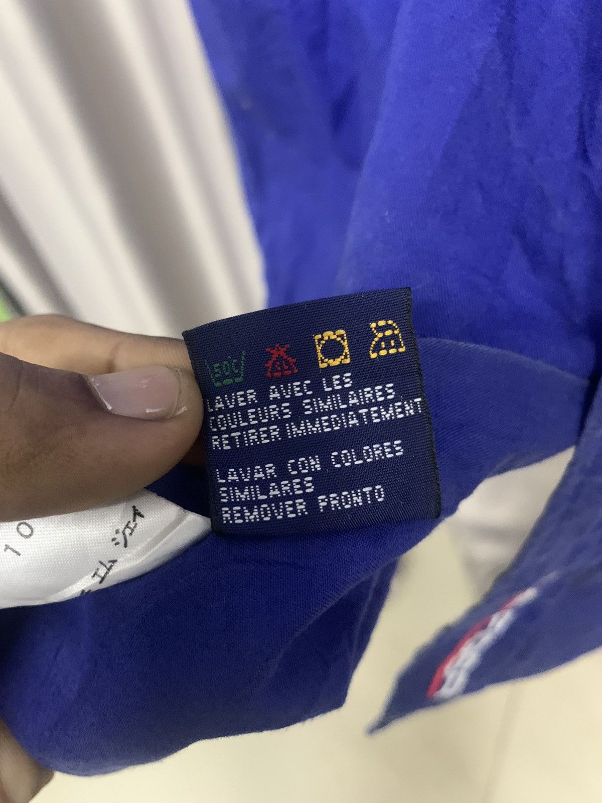 Tommy Hilfiger OG TOMMY HILFIGER BIG LOGO BUTTON UP SHIRT Size US L / EU 52-54 / 3 - 9 Thumbnail