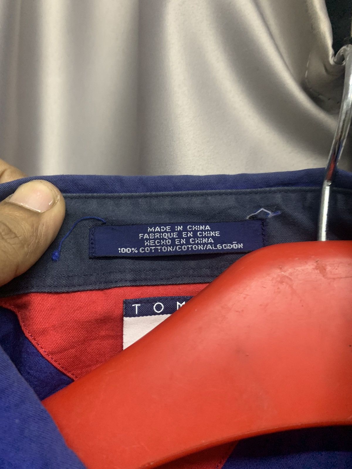Tommy Hilfiger OG TOMMY HILFIGER BIG LOGO BUTTON UP SHIRT Size US L / EU 52-54 / 3 - 10 Thumbnail