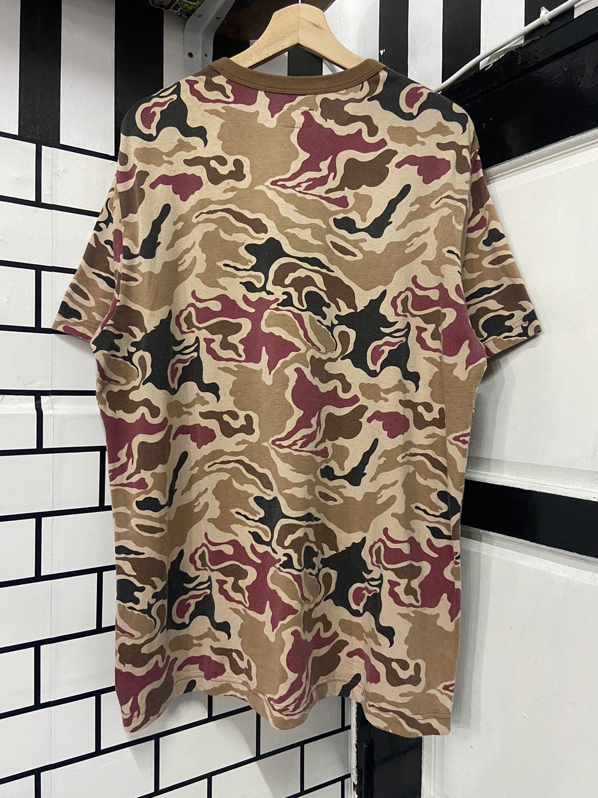 Camo × Supreme SS 13 Supreme Tiger Camo Pocket tee | Grailed