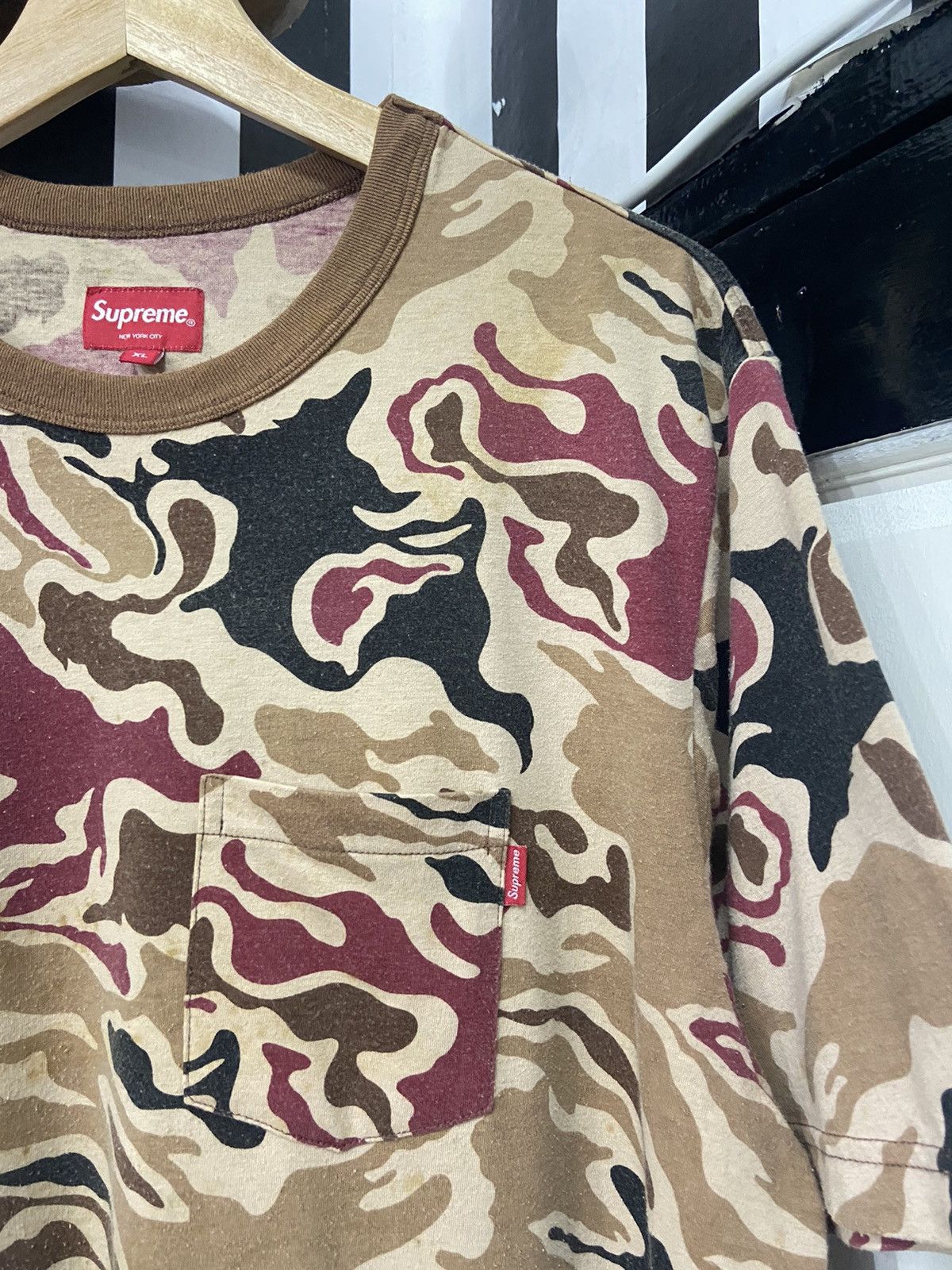 Supreme SS 13 Supreme Tiger Camo Pocket tee Size US XL / EU 56 / 4 - 5 Thumbnail