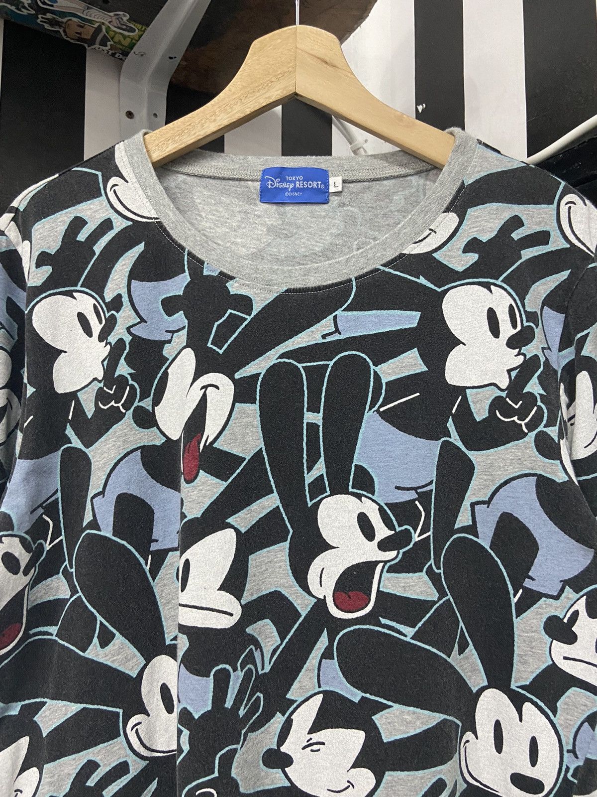 Cartoon Network × Disney × Vintage Vintage Tokyo Disney Resort Oswald Full Printed Tshirt Size US M / EU 48-50 / 2 - 4 Thumbnail