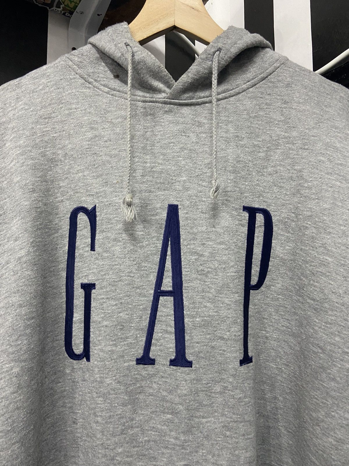 Gap × Vintage Vintage 90’s GAP Embroidered Hoodie Rare Size US L / EU 52-54 / 3 - 3 Thumbnail