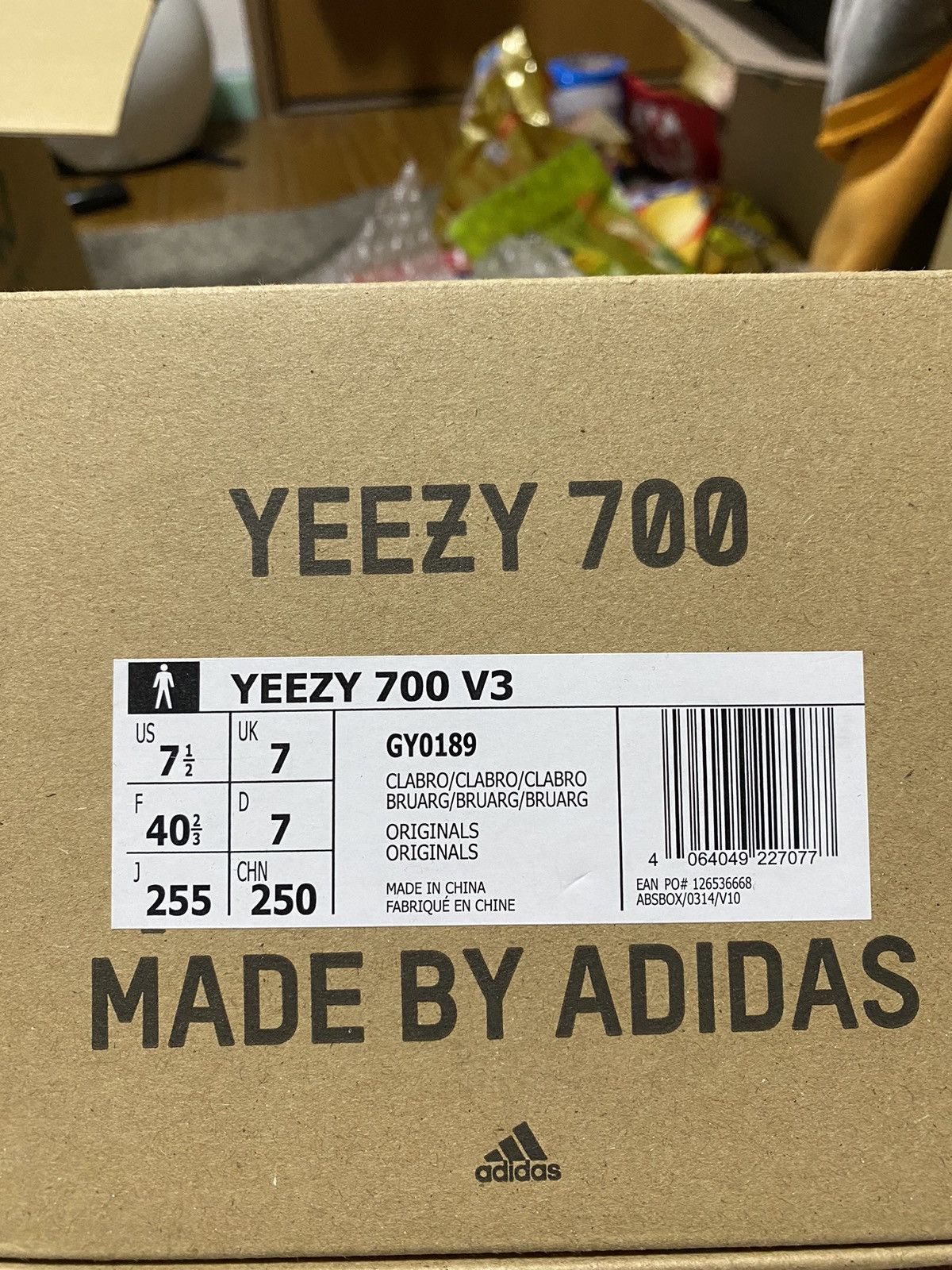 Adidas × Kanye West Adidas Yeezy 700 V3 7.5us Size US 7.5 / EU 40-41 - 19 Thumbnail