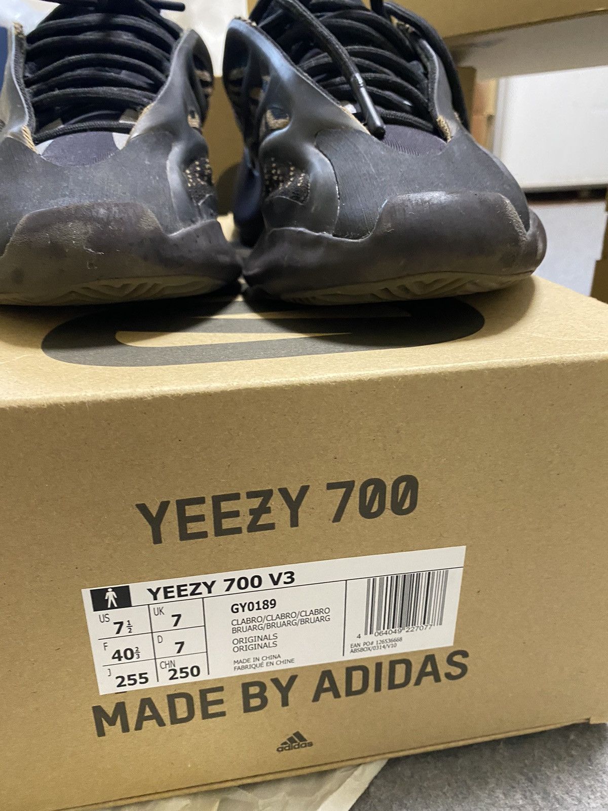 Adidas × Kanye West Adidas Yeezy 700 V3 7.5us Size US 7.5 / EU 40-41 - 10 Thumbnail