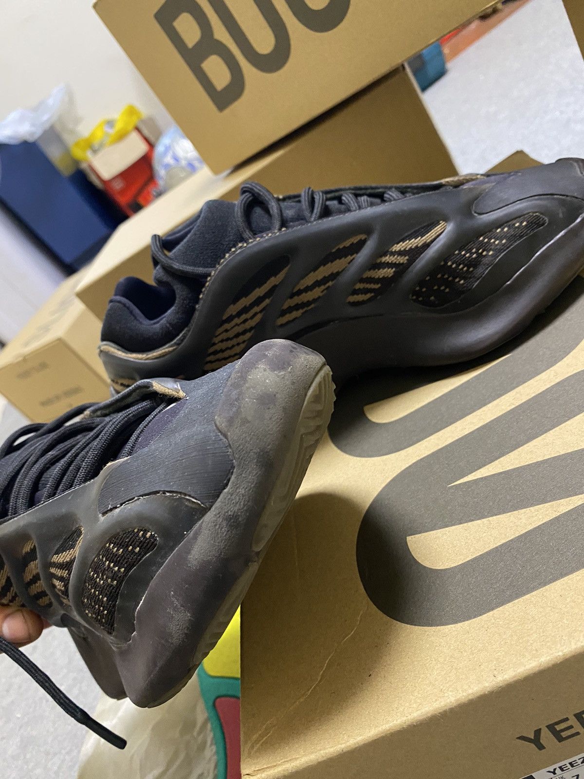 Adidas × Kanye West Adidas Yeezy 700 V3 7.5us Size US 7.5 / EU 40-41 - 15 Thumbnail