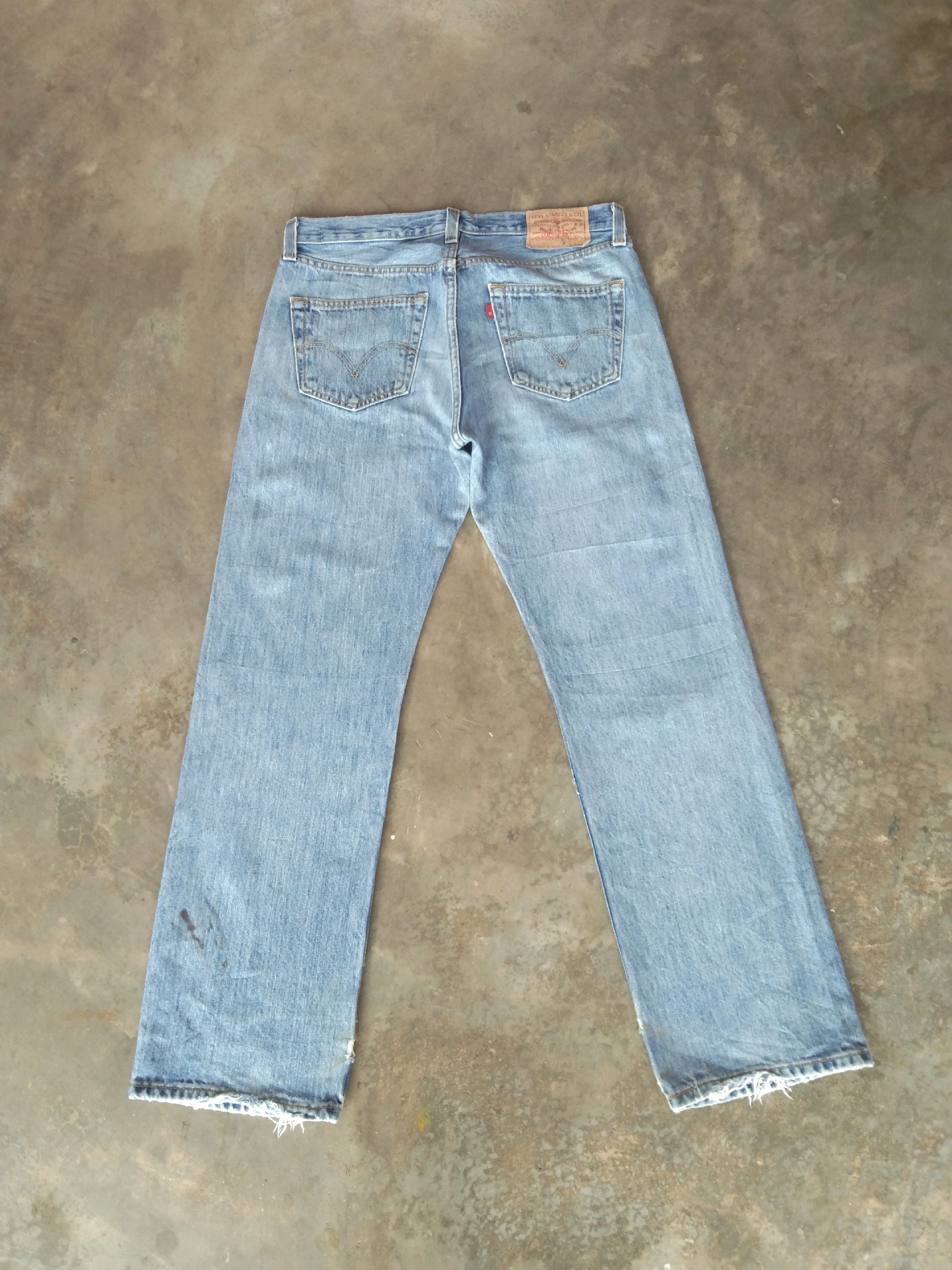 Levi's Vintage Levis 501 Straight Leg Distressed Jeans 33x30 Size US 33 - 2 Thumbnail