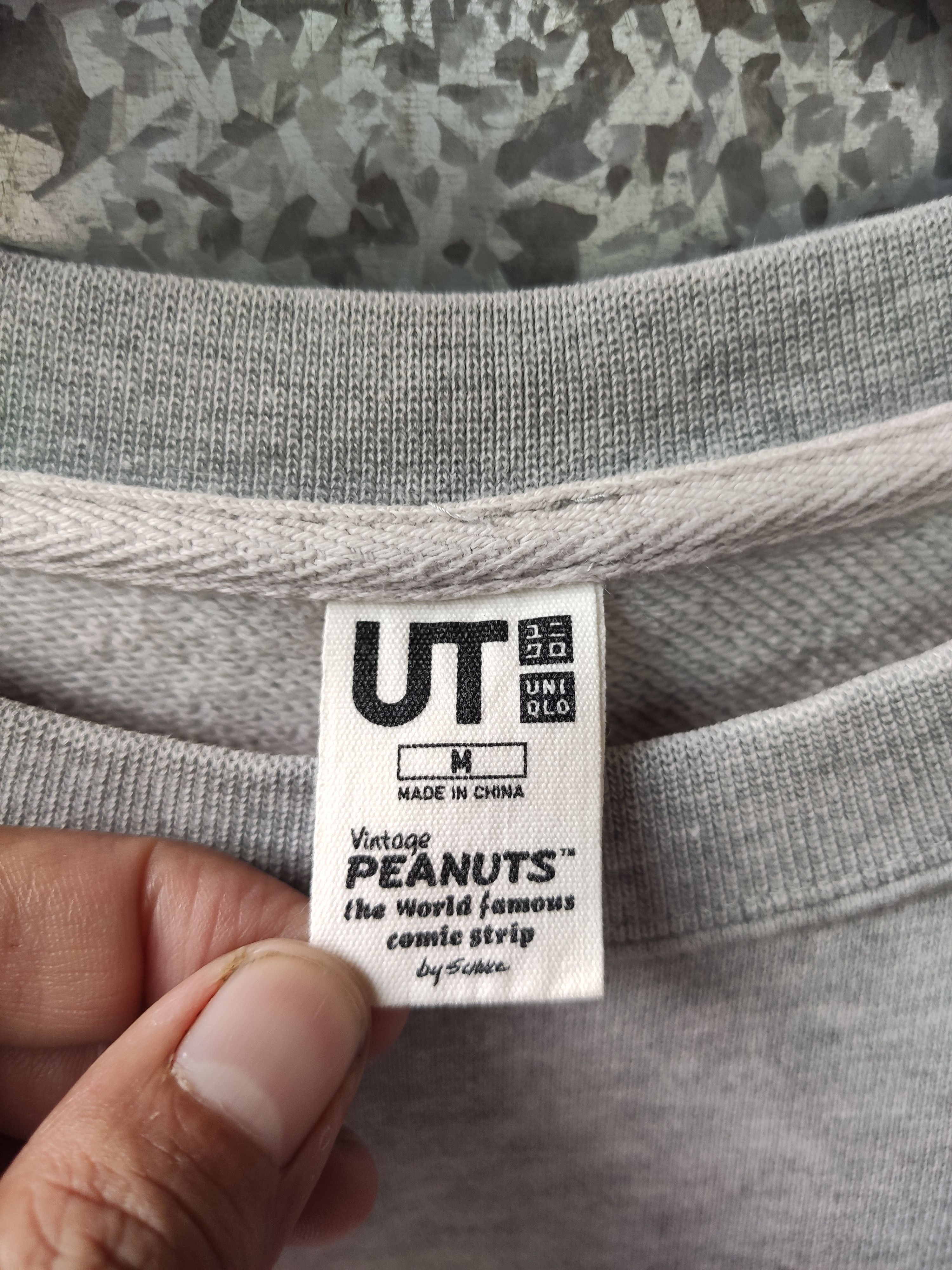 Kaws × Peanuts × Uniqlo Peanuts sweatshirt Woodstock Size US M / EU 48-50 / 2 - 5 Thumbnail