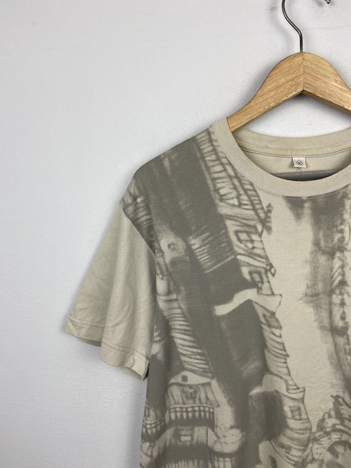 Uniqlo Uniqlo Art Poetique All Over Print Tee Size US M / EU 48-50 / 2 - 2 Thumbnail