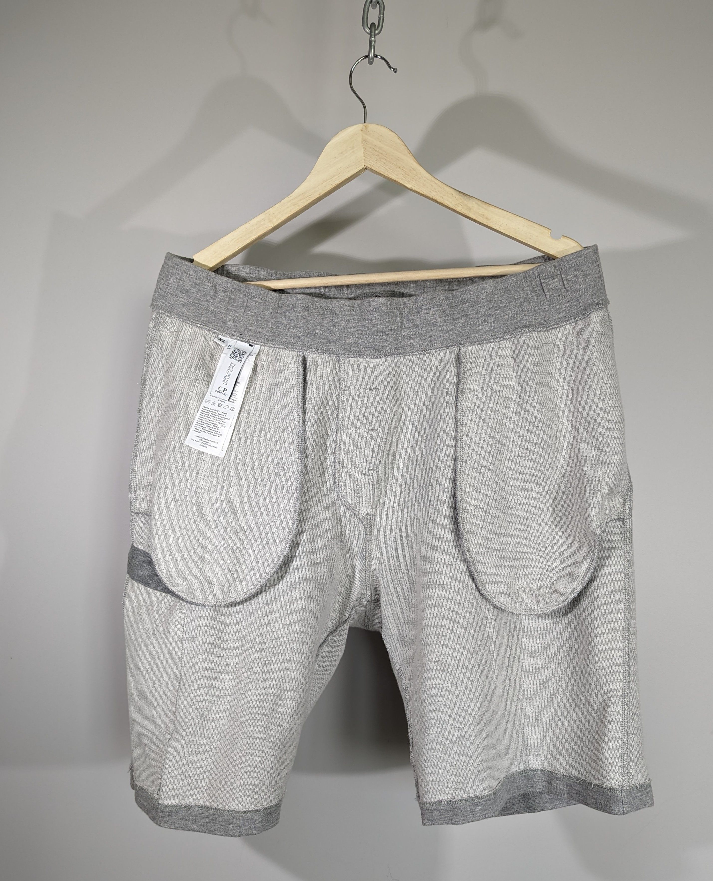 C.P. Company C.P. Company Bermuda Cotton Men's Shorts XL Made In Italy Size US 36 / EU 52 - 9 Thumbnail