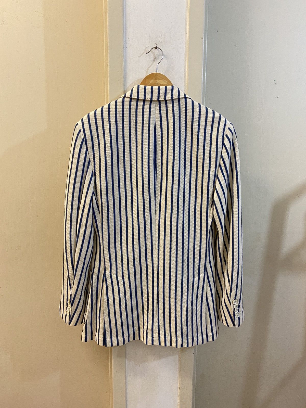 Eleventy 🔥🔥💰💰Eleventy Beige pinstripe blazer Size 50R - 7 Thumbnail