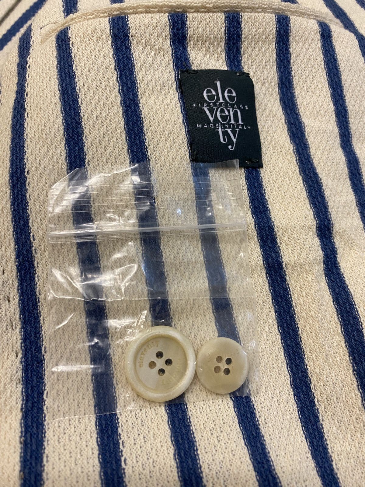 Eleventy 🔥🔥💰💰Eleventy Beige pinstripe blazer Size 50R - 16 Thumbnail