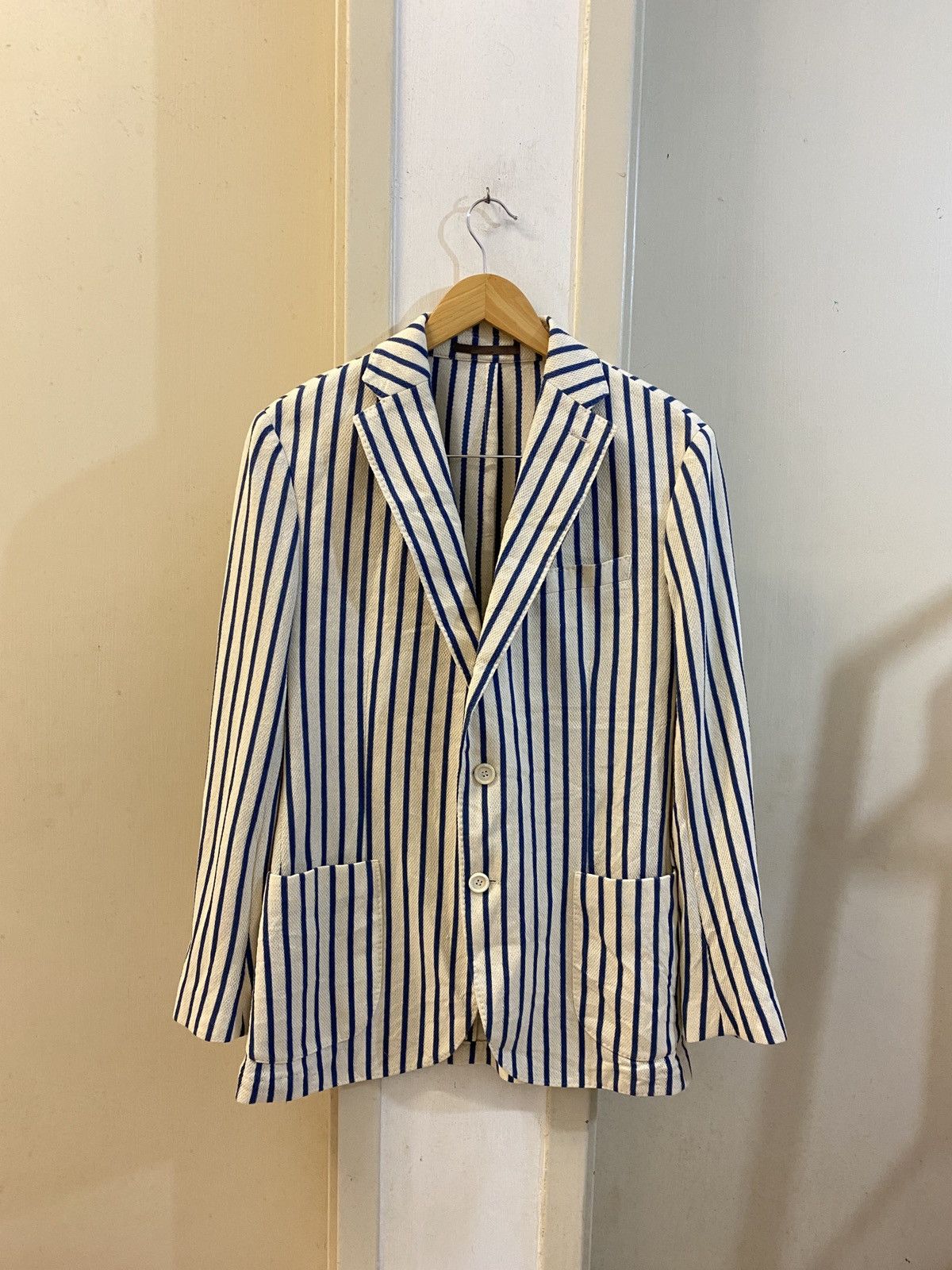 Eleventy 🔥🔥💰💰Eleventy Beige pinstripe blazer Size 50R - 6 Thumbnail