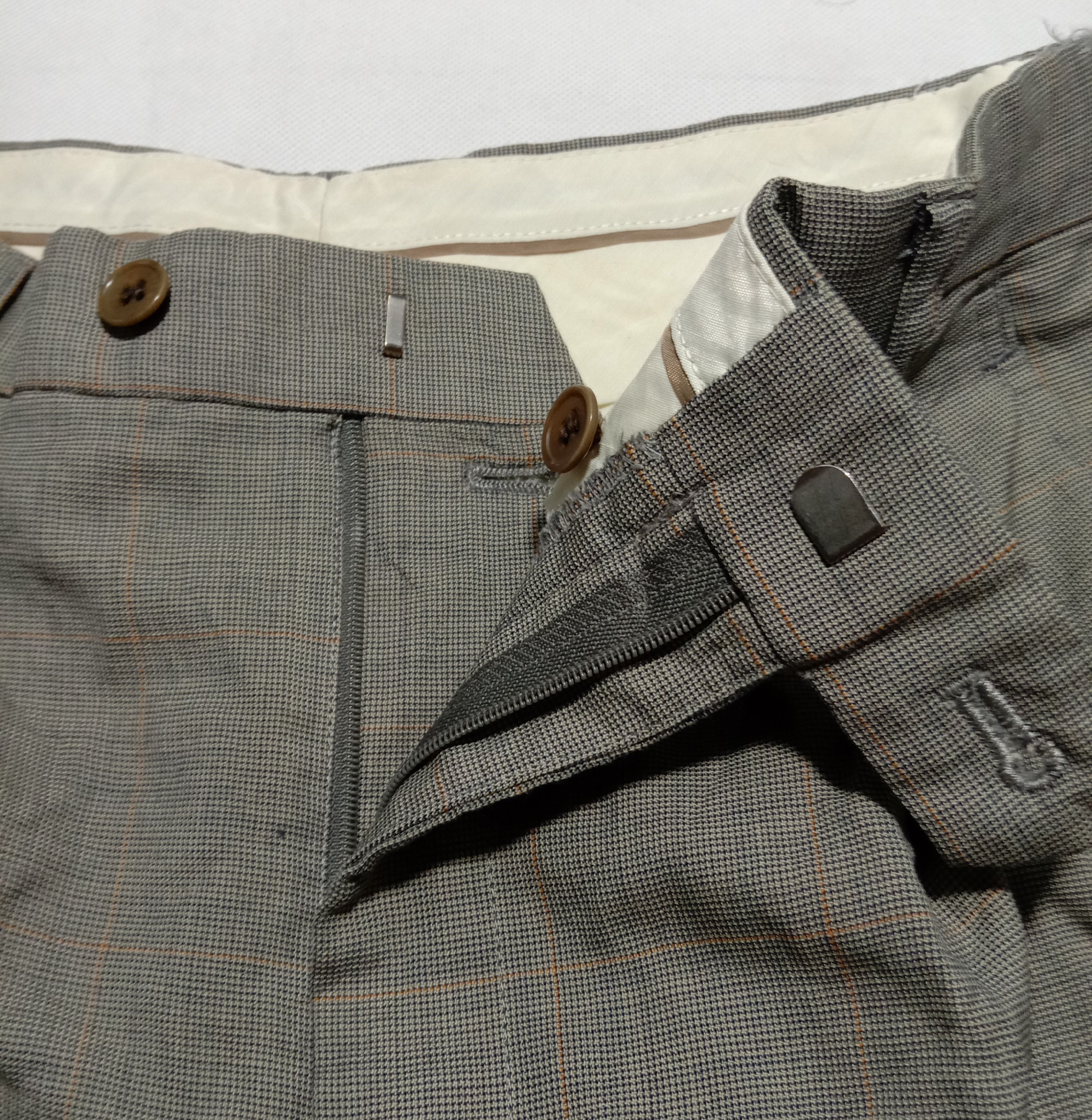 Yves Saint Laurent Yves Saint Laurent Pant Slack Work Wear Khakis Trouser Size US 27 - 6 Thumbnail