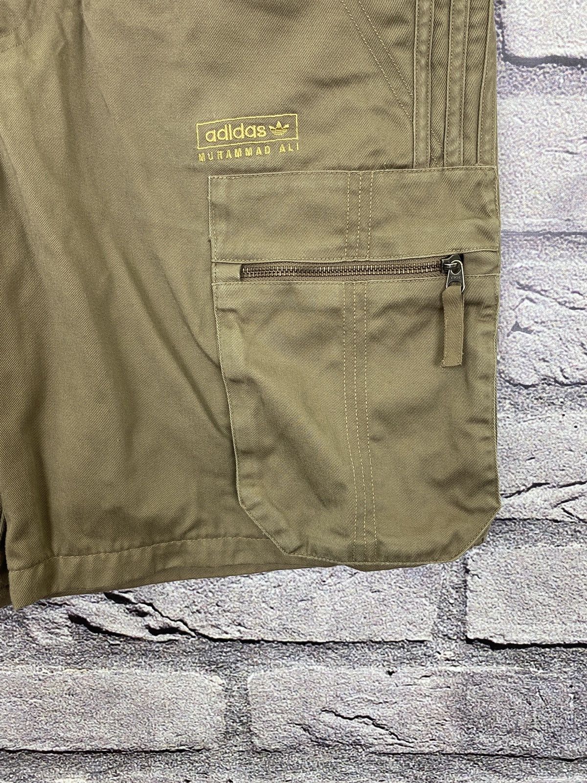 Vintage Vintage cargo shorts Adidas Muhammad Ali collaboration USA Size US 32 / EU 48 - 2 Thumbnail