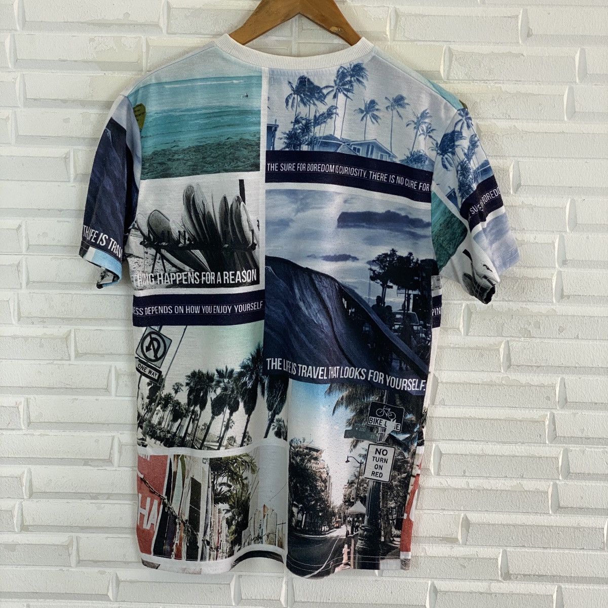 Vintage Avail Avant Garde Overprinted Tee Size US L / EU 52-54 / 3 - 12 Thumbnail