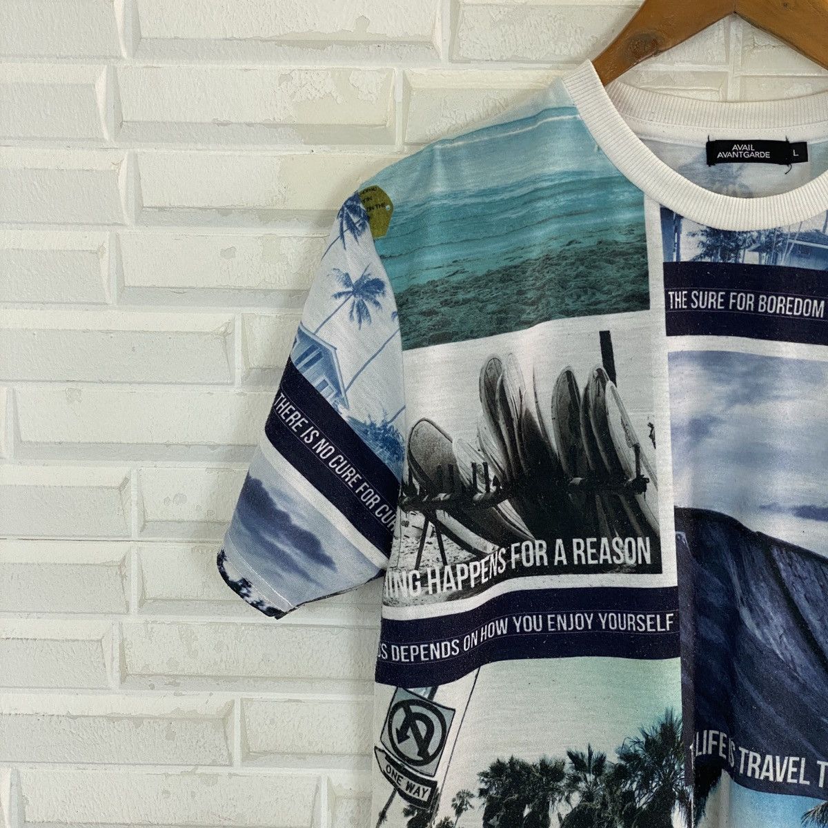 Vintage Avail Avant Garde Overprinted Tee Size US L / EU 52-54 / 3 - 4 Thumbnail