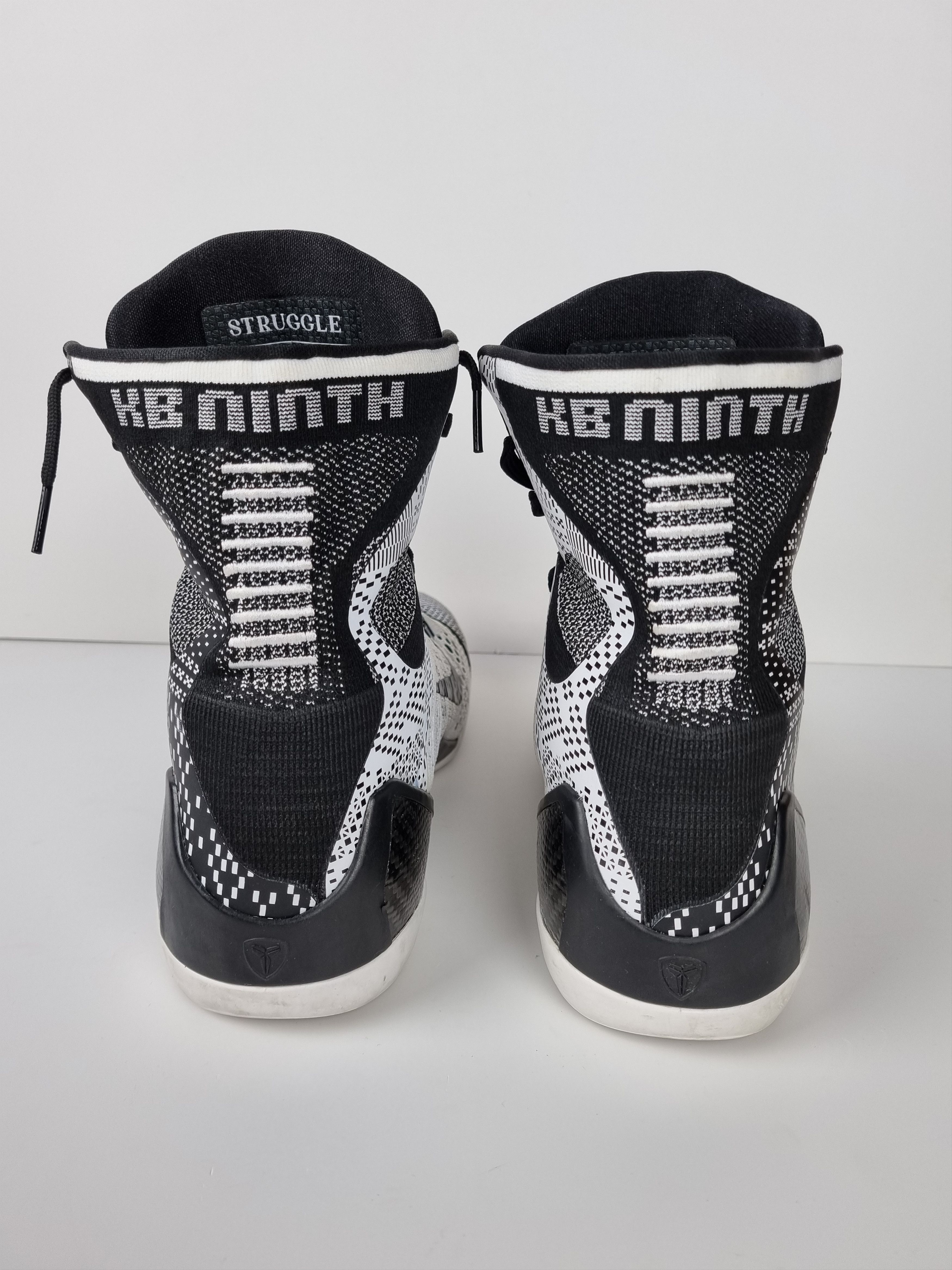Nike Rare Nike KOBE 9 ELITE BLACK HISTORY MONTH Size US 11 / EU 44 - 4 Thumbnail