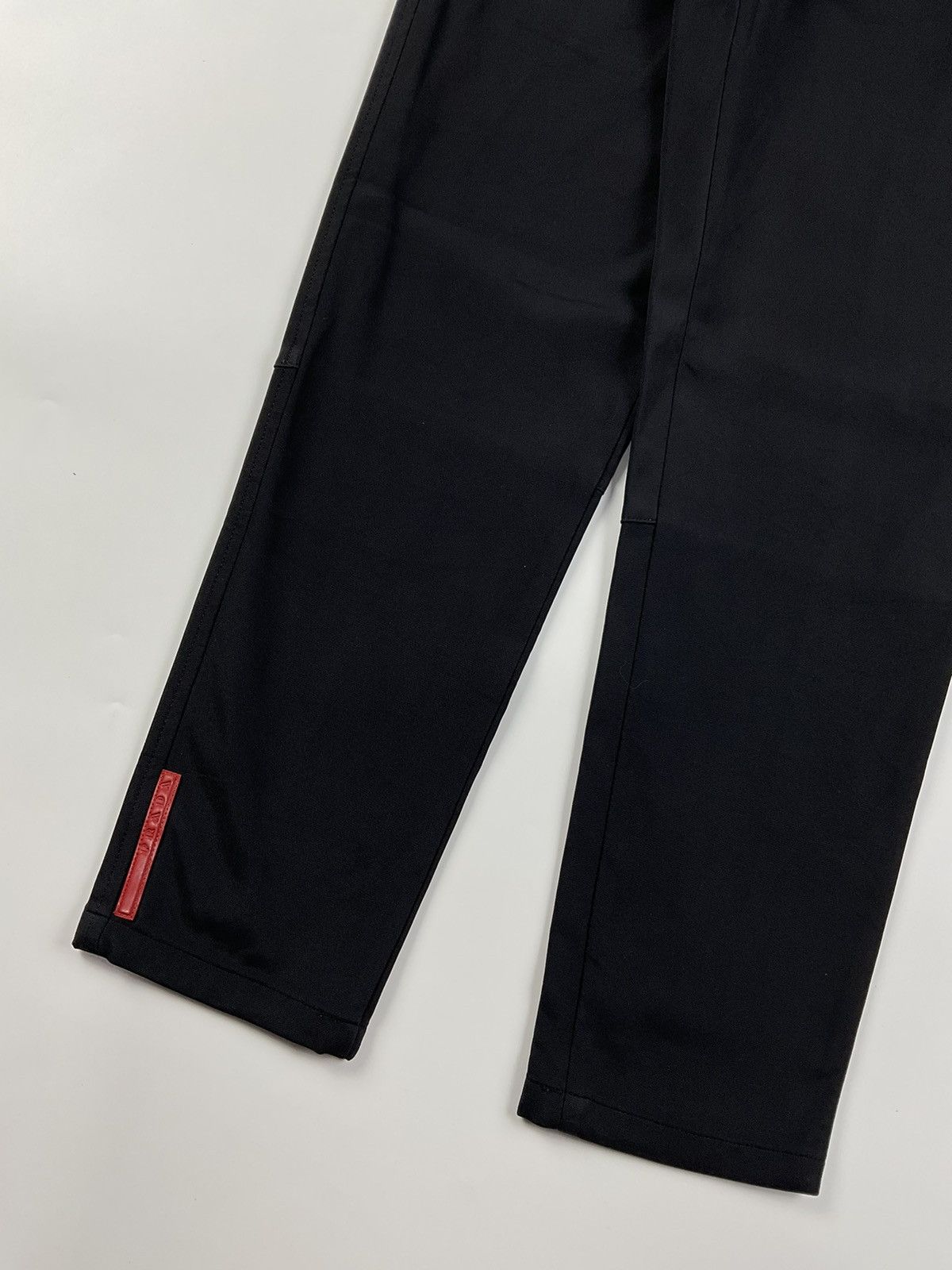 Prada Prada Sports Tech Trouser Size 28" / US 6 / IT 42 - 2 Thumbnail