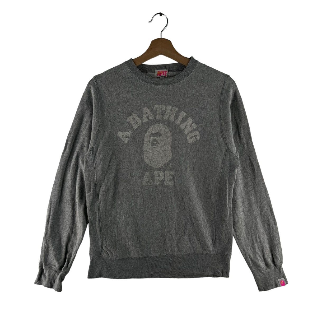 Bape COLLEGE CREWNECK Size M / US 6-8 / IT 42-44 - 1 Thumbnail