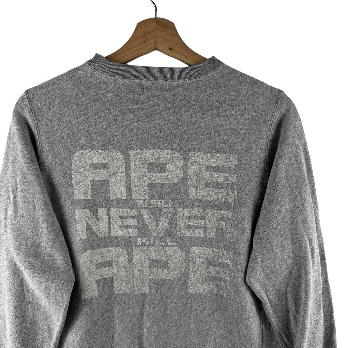 Bape COLLEGE CREWNECK Size M / US 6-8 / IT 42-44 - 7 Thumbnail