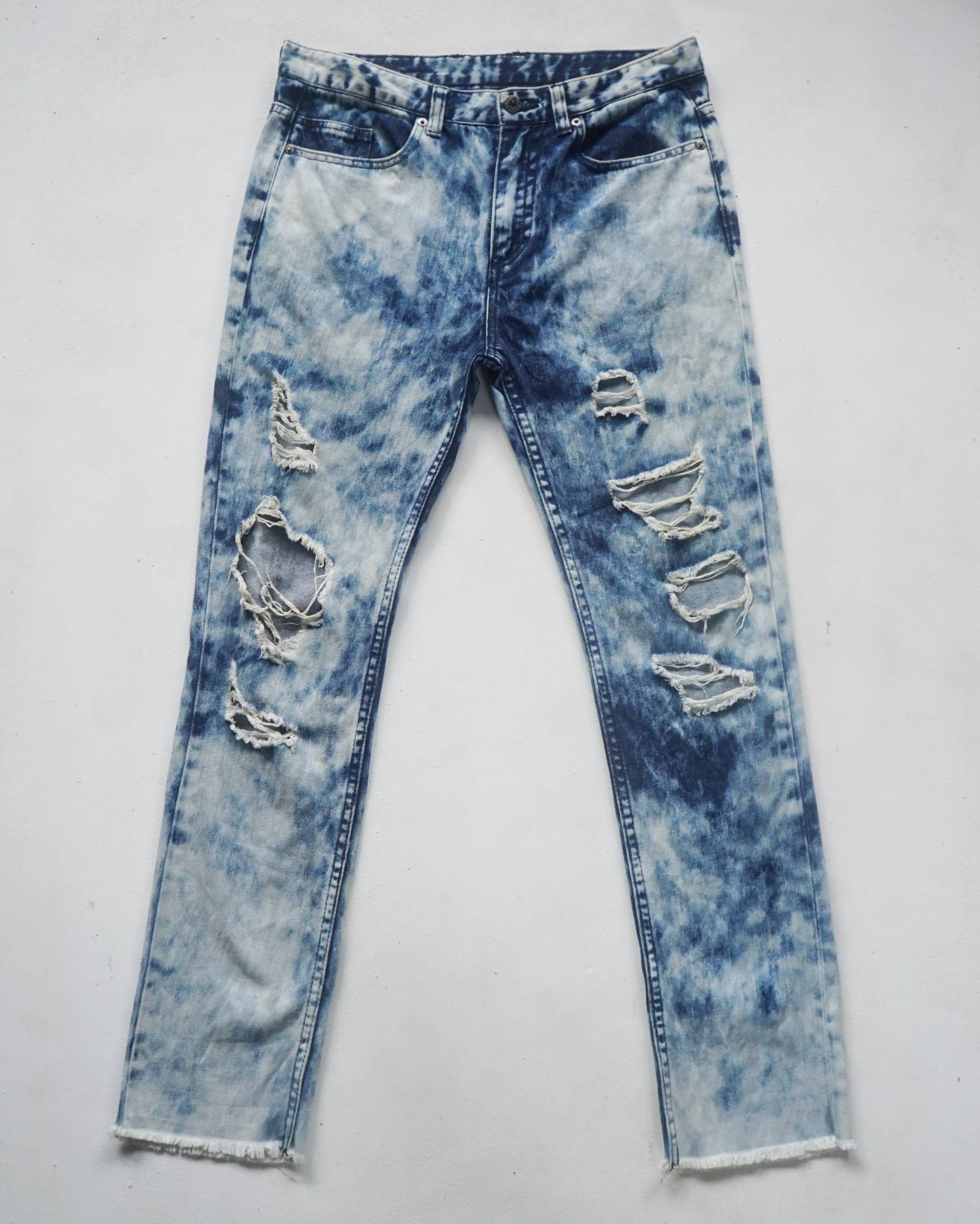 image of Rings Acid Wash Distressed Ripped Jeans in Blue, Men's (Size 32)