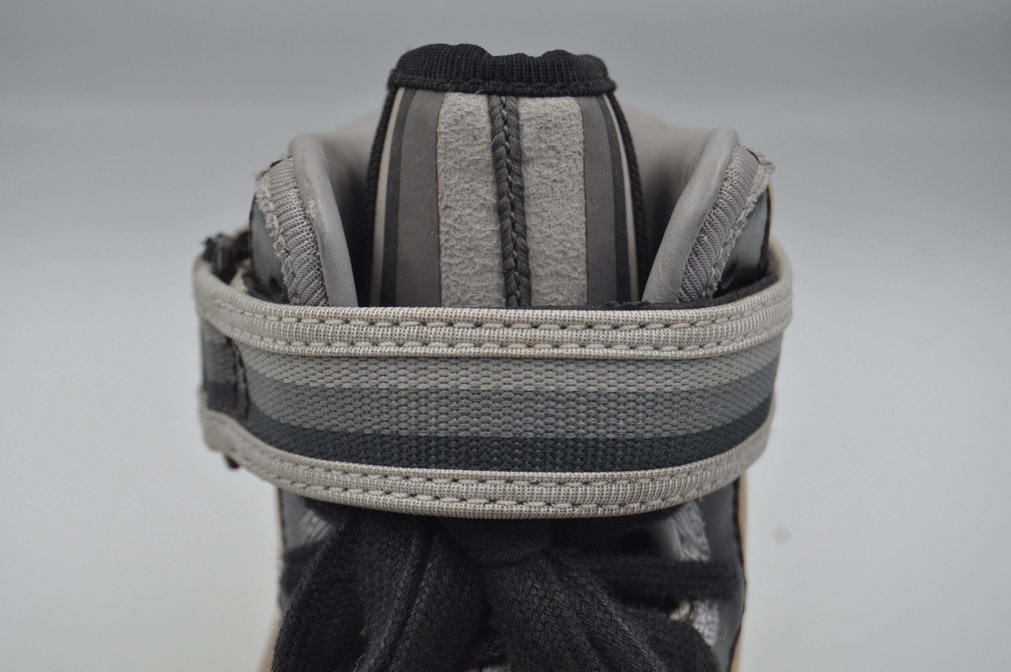 Nike × Riccardo Tisci Nike - Riccardo Tisci - 2014 - Air Force 1 Mid SP RT Size US 9.5 / EU 42-43 - 6 Thumbnail