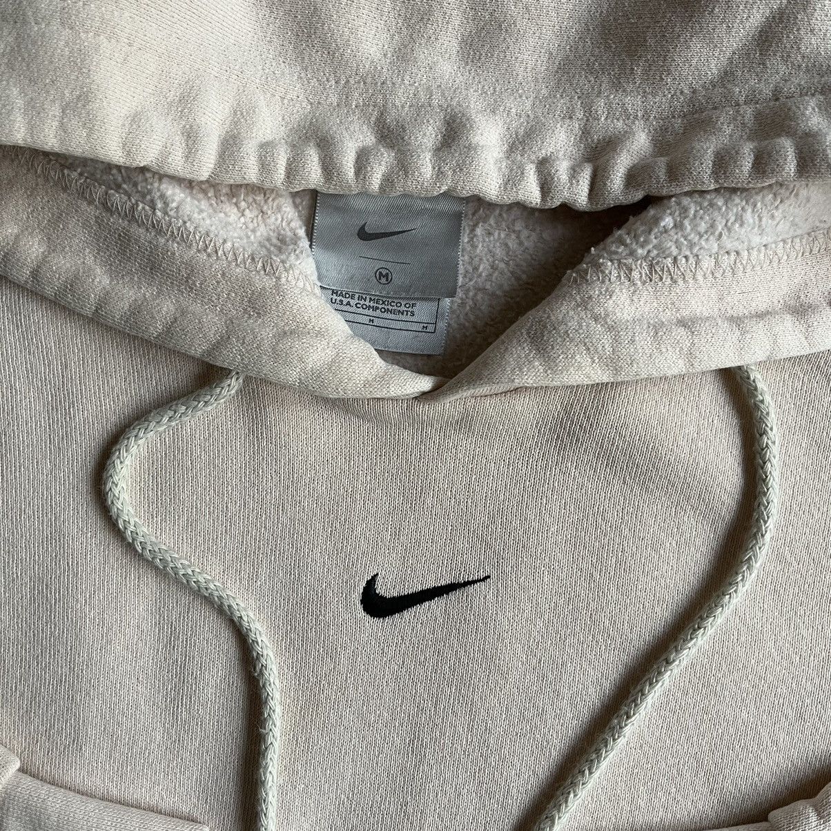 Nike × Vintage Rare Vintage Nike Center Swoosh Y2K Cream Sweatshirt Hoodie Size US L / EU 52-54 / 3 - 3 Thumbnail